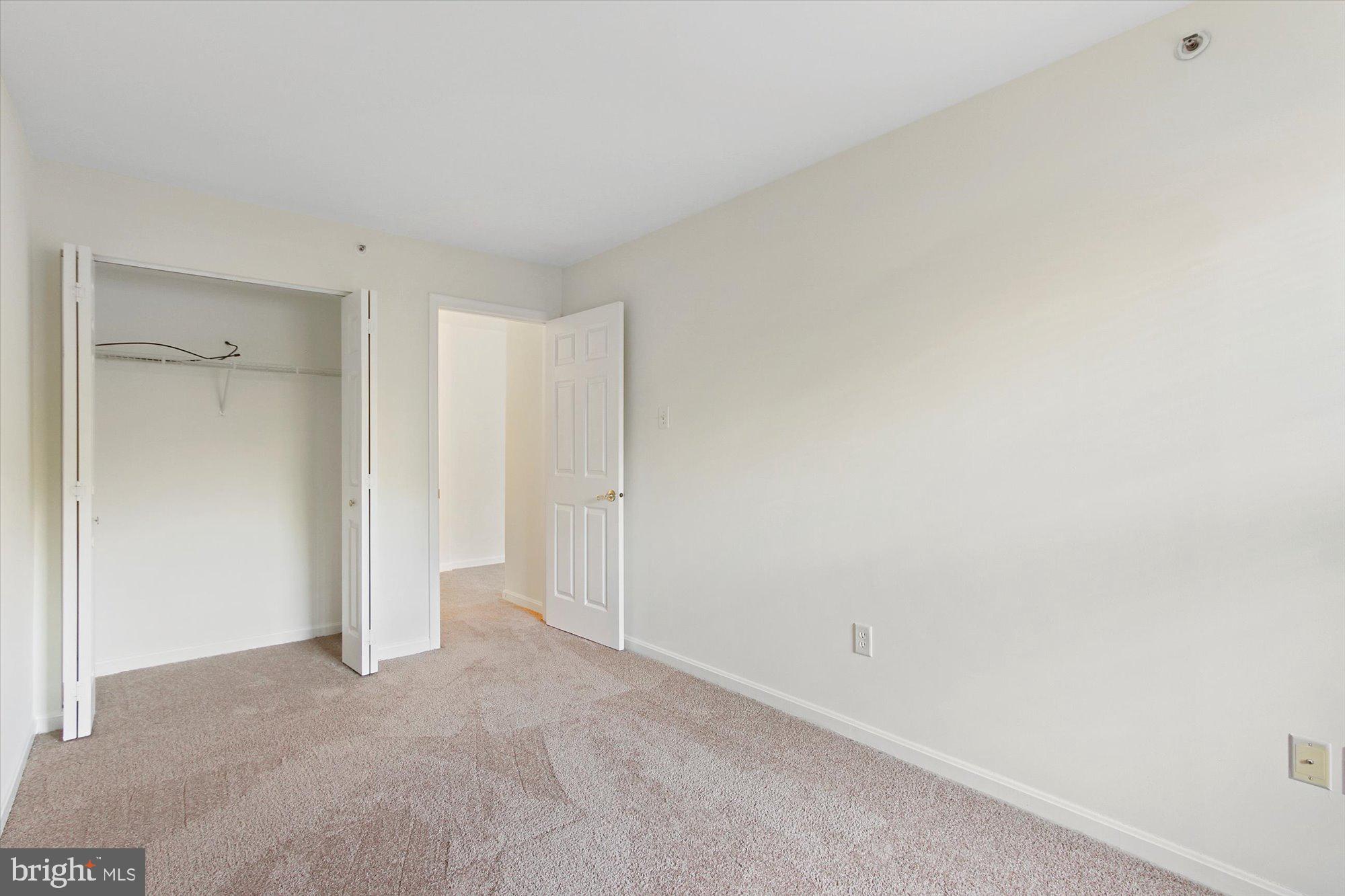 THE POINTE - Residential