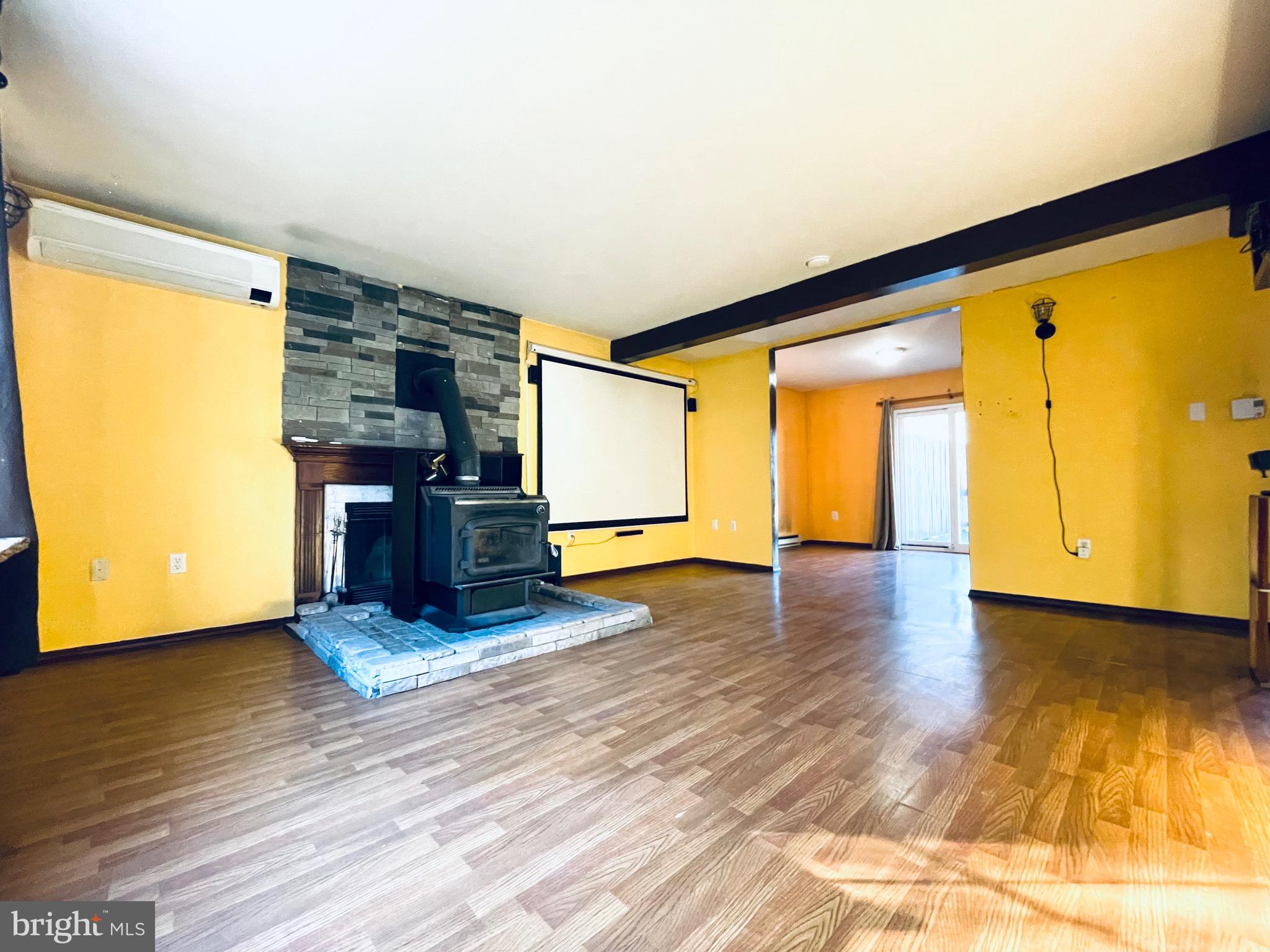 POCONO COUNTRY PLACE - Residential