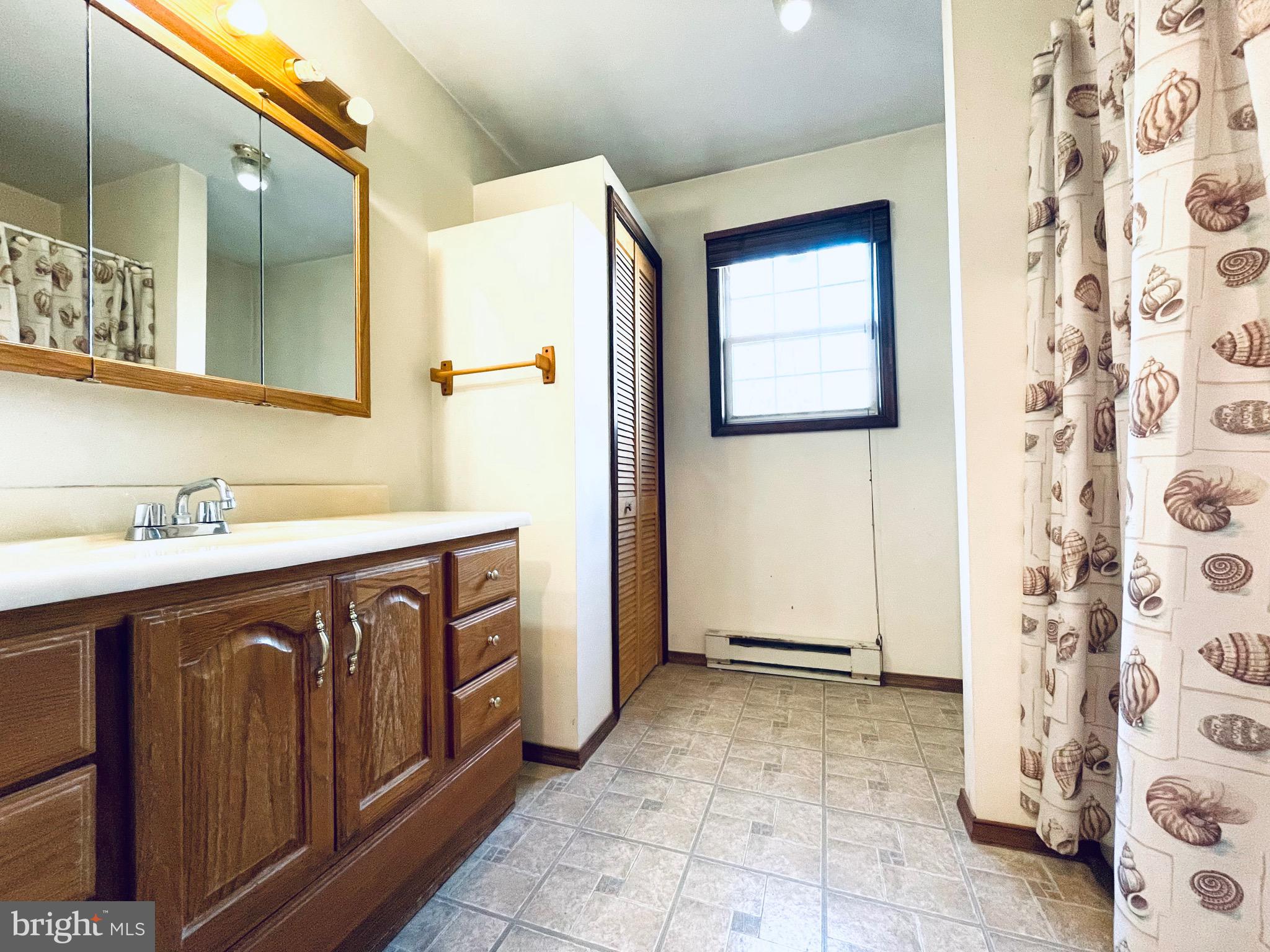 POCONO COUNTRY PLACE - Residential