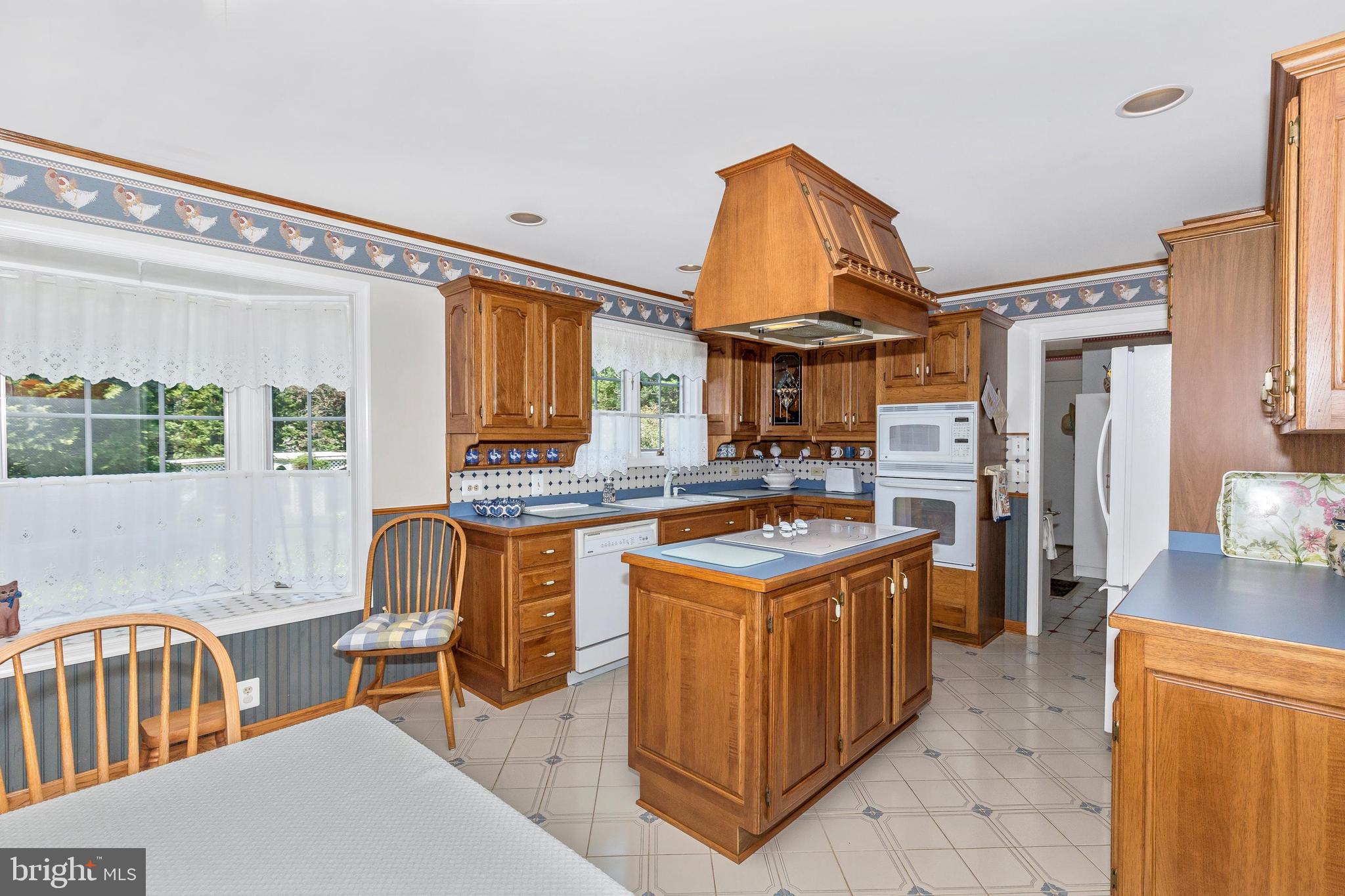 OLNEY OUTSIDE - Residential