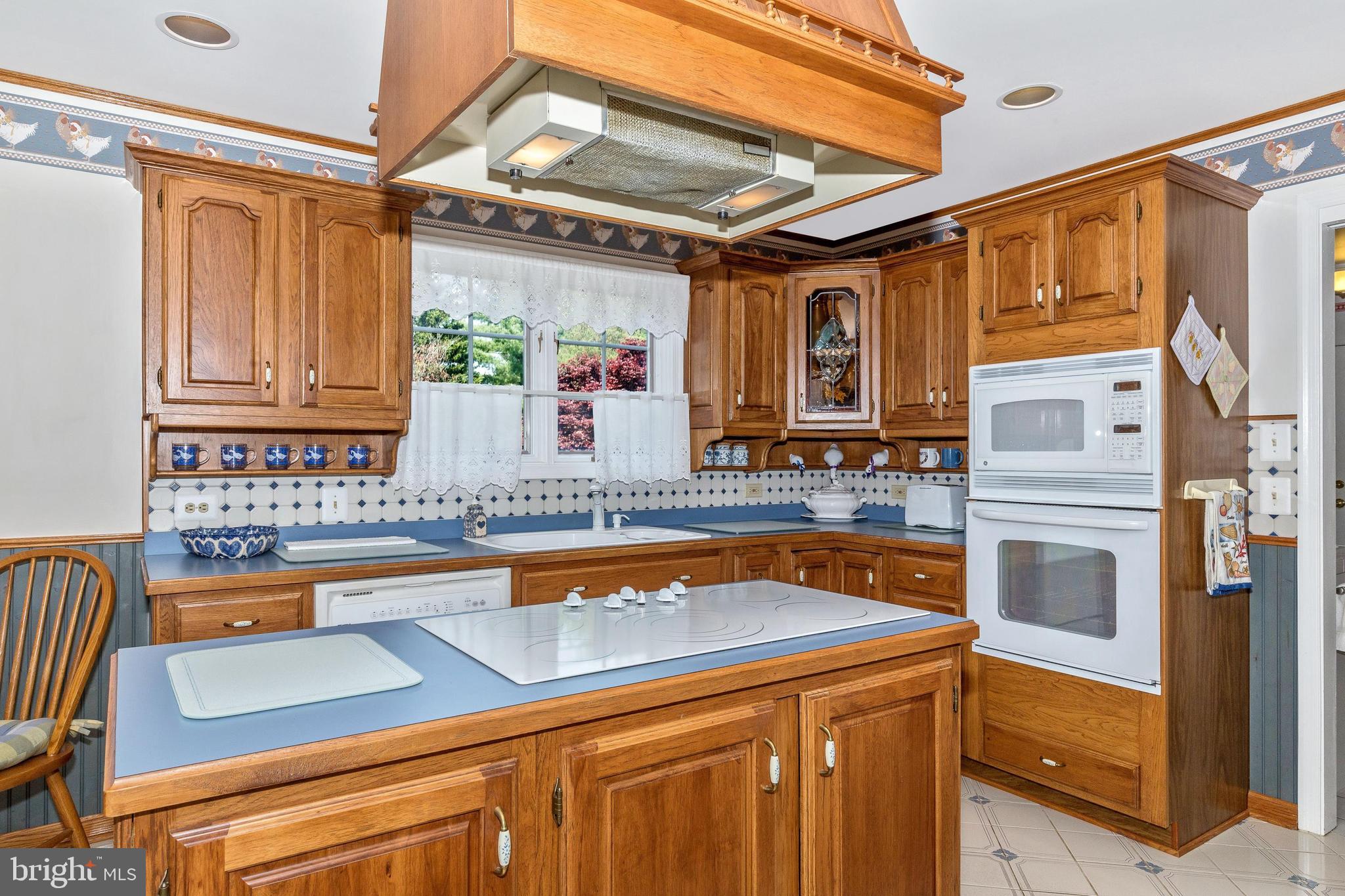 OLNEY OUTSIDE - Residential