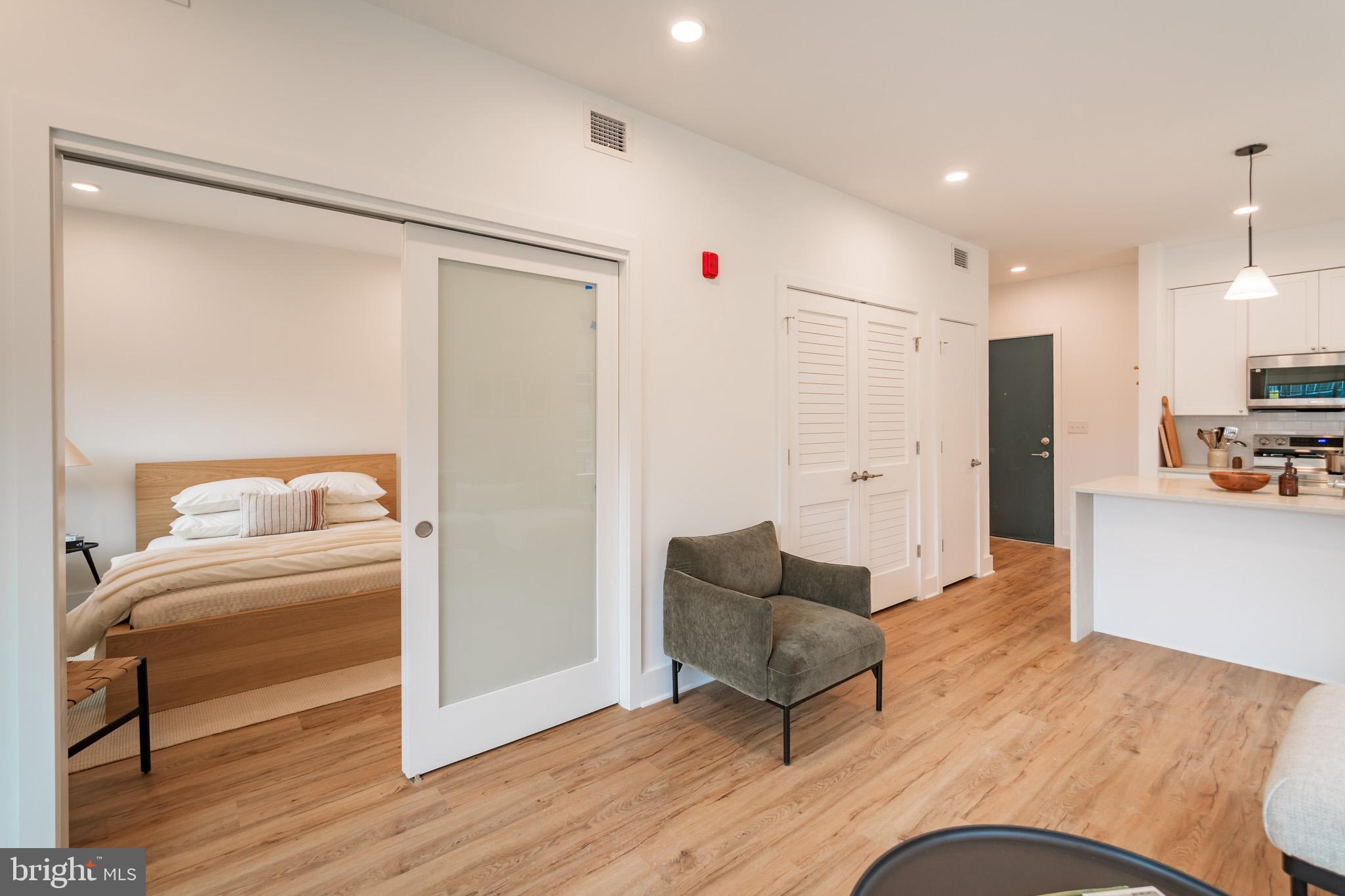 GRADUATE HOSPITAL - Residential Lease