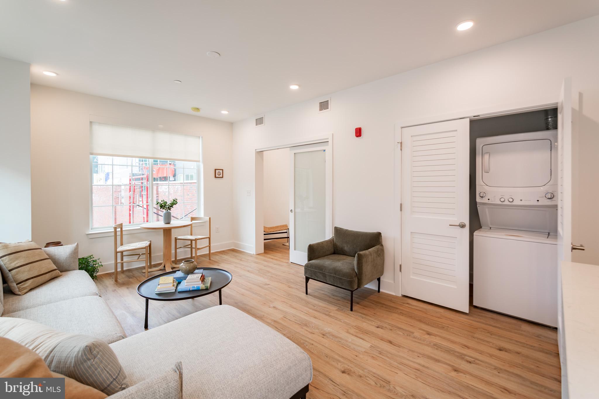 GRADUATE HOSPITAL - Residential Lease