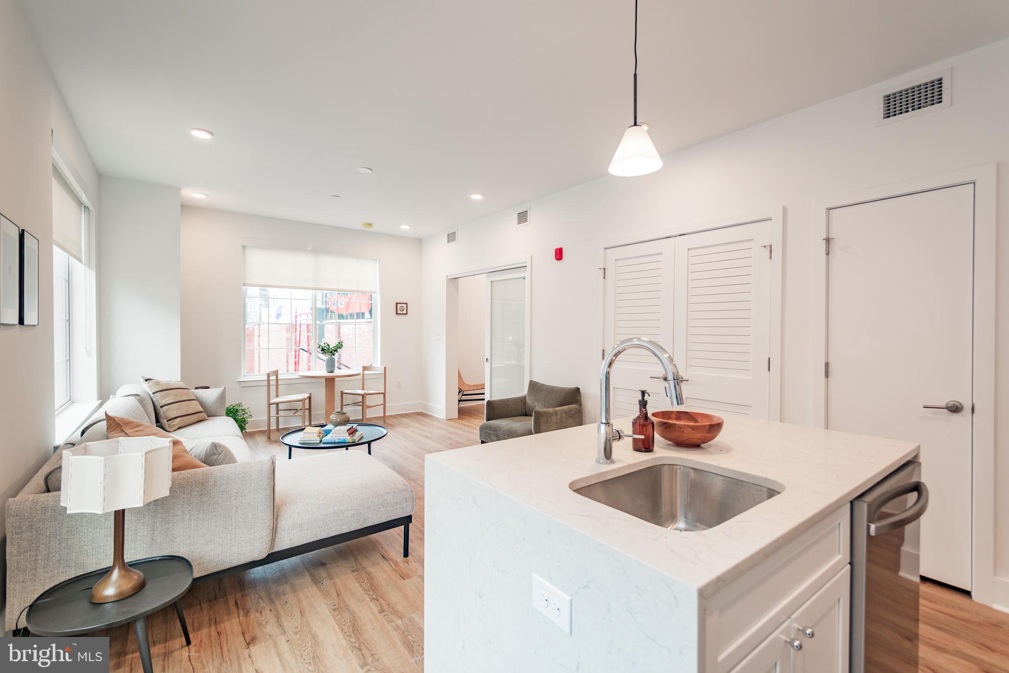 GRADUATE HOSPITAL - Residential Lease