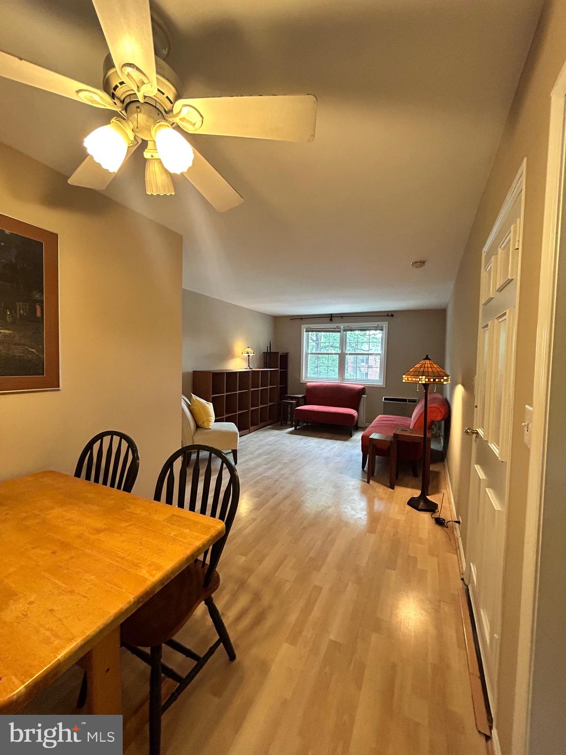 ARLINGTON OAKS - Residential Lease