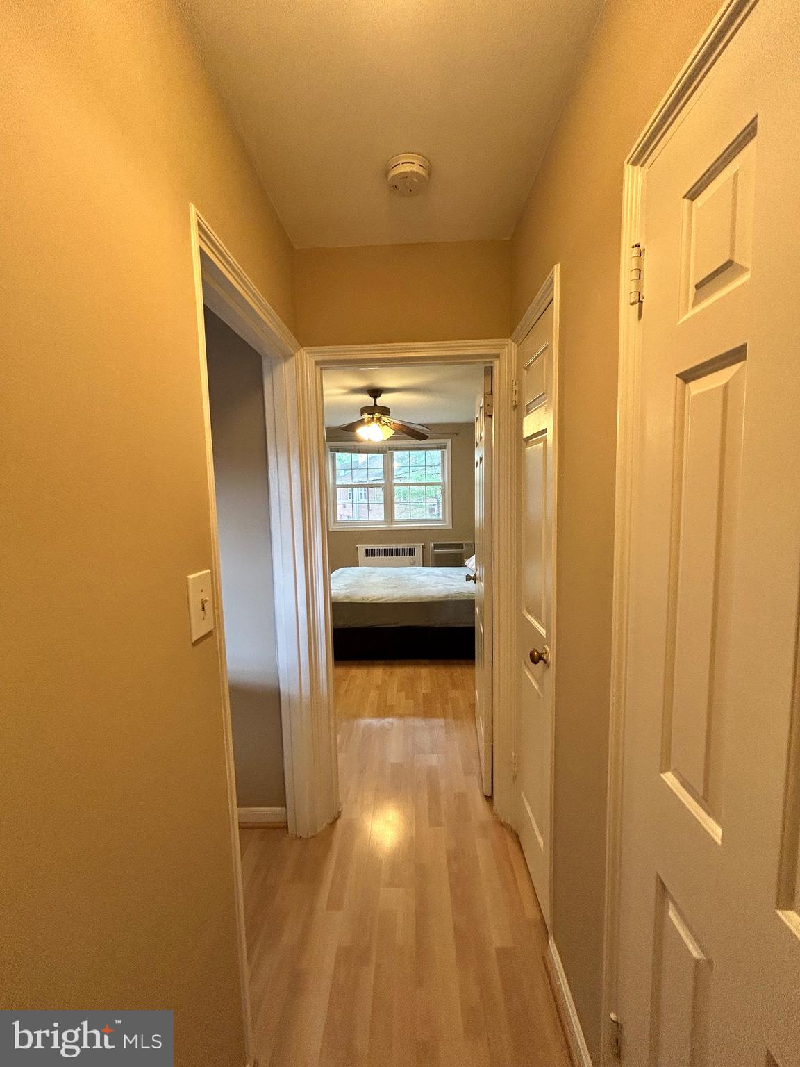 ARLINGTON OAKS - Residential Lease