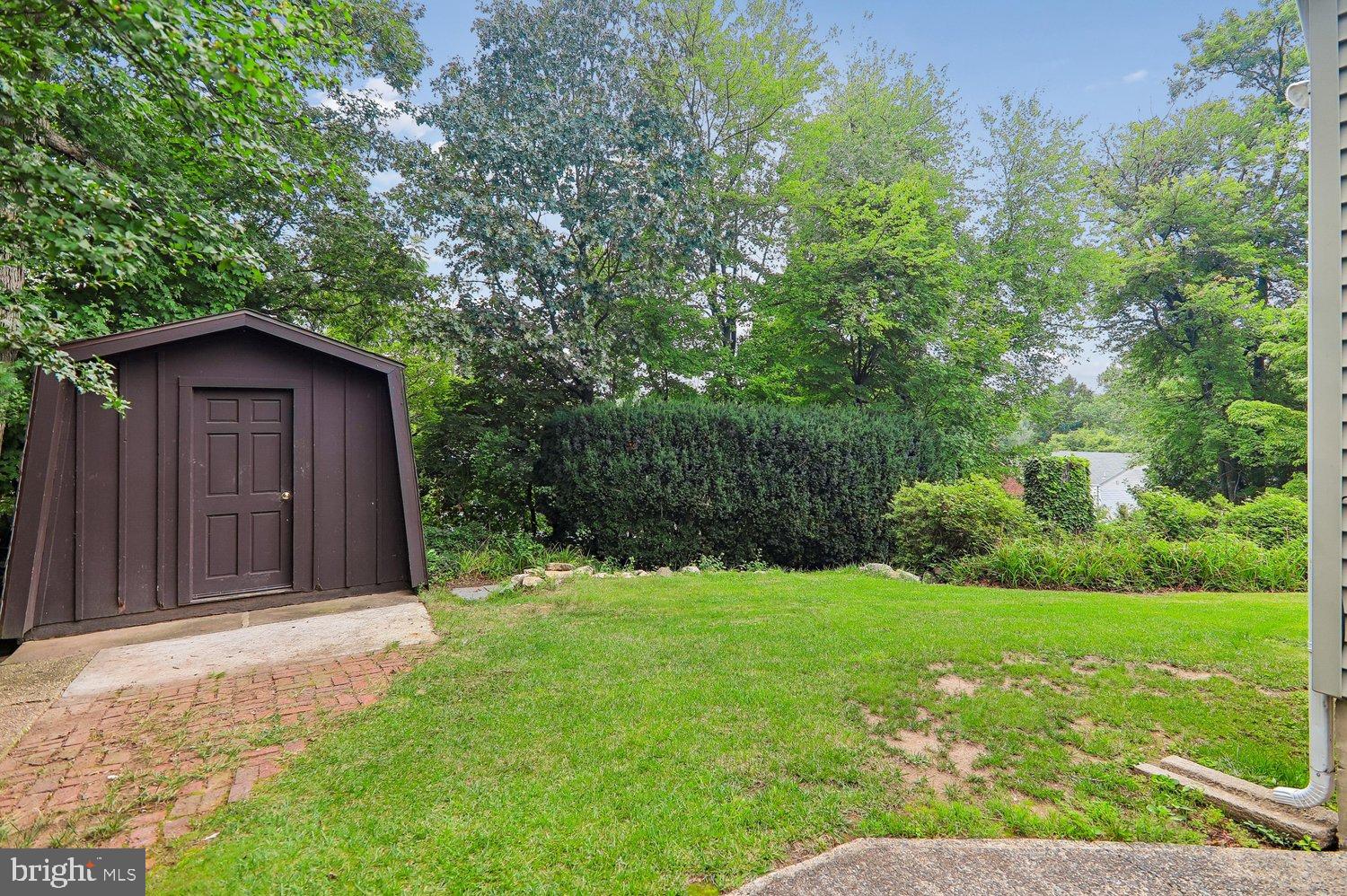9906 SIDNEY ROAD