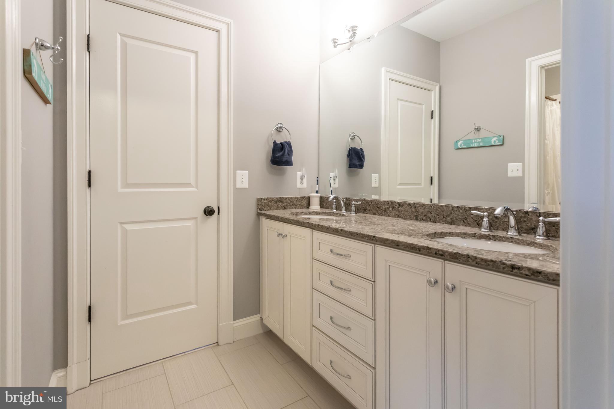 CHURCHILL - Residential