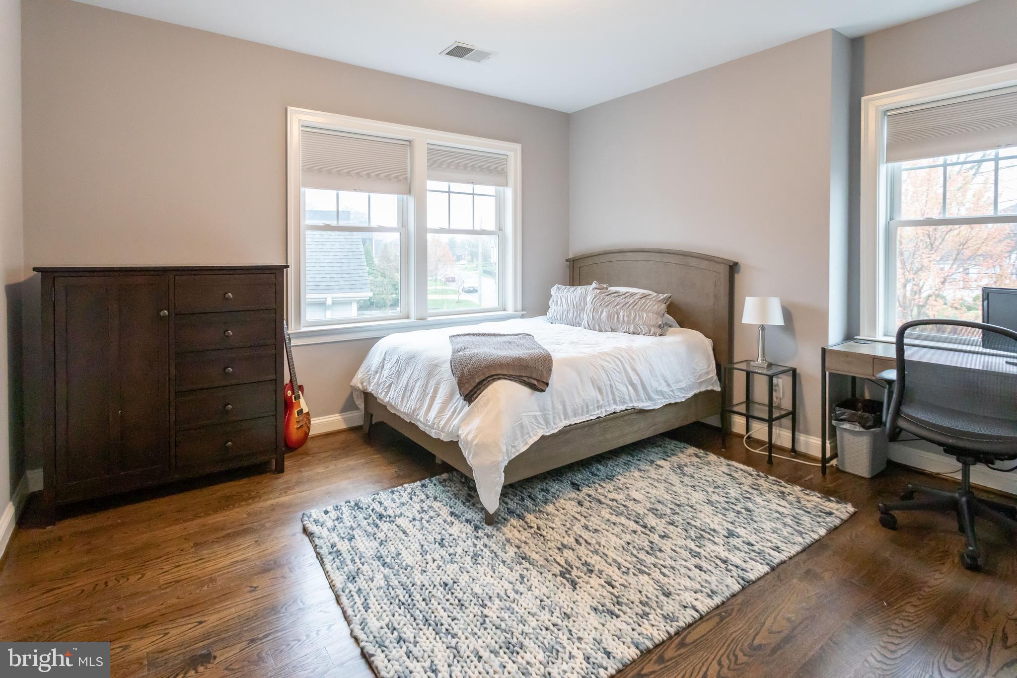 CHURCHILL - Residential