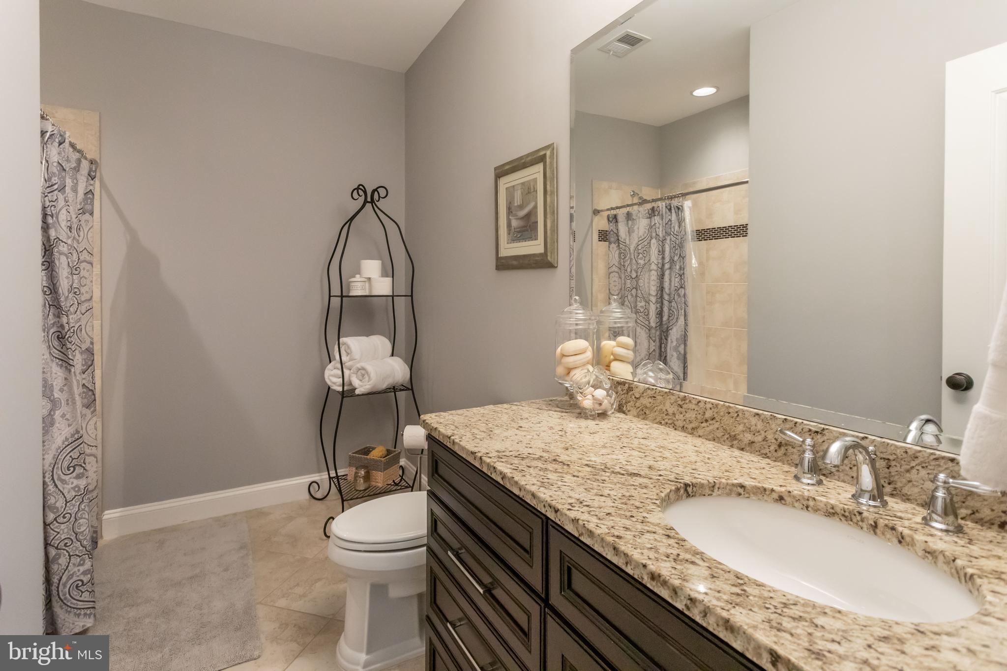 CHURCHILL - Residential