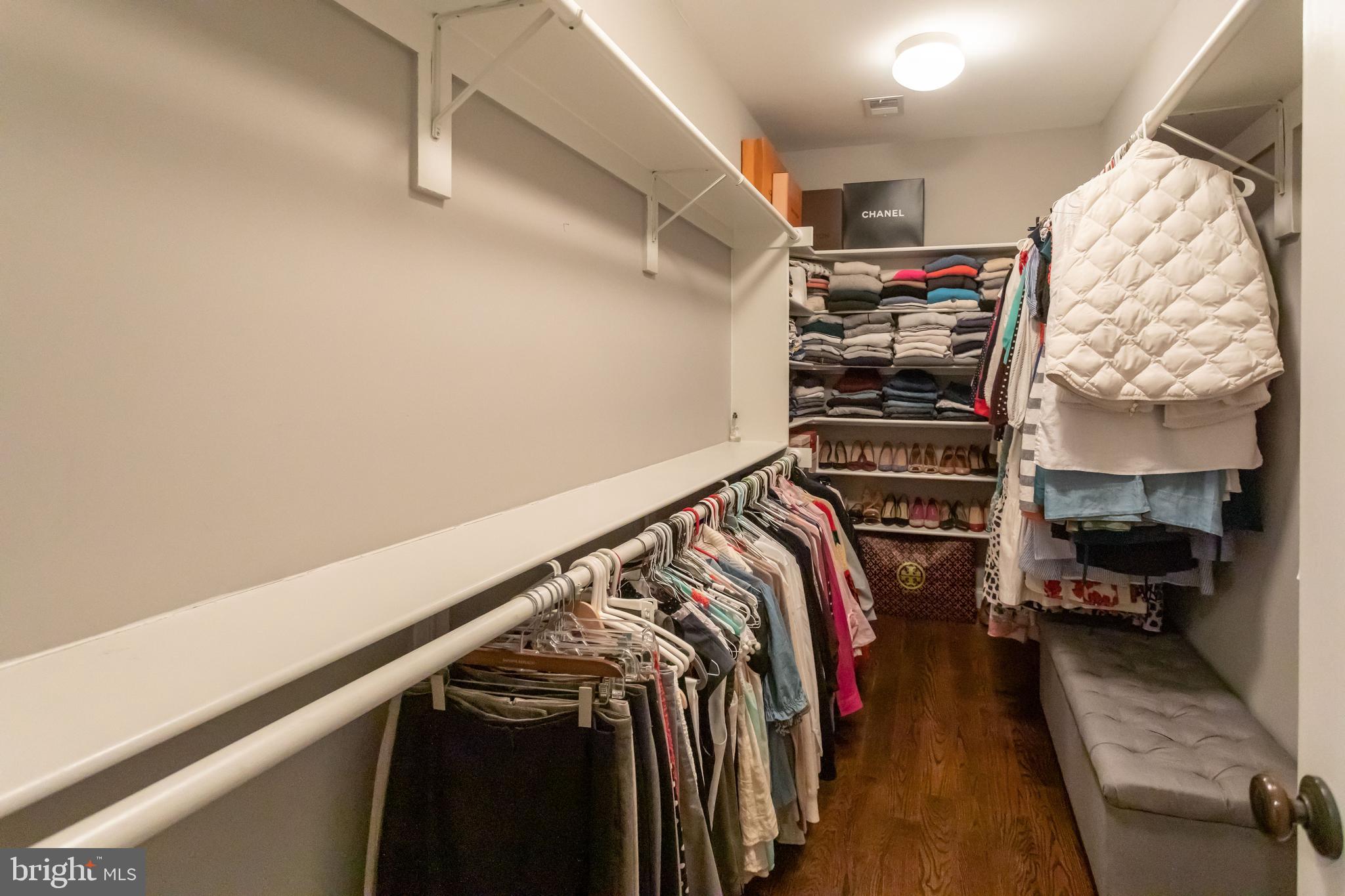 CHURCHILL - Residential