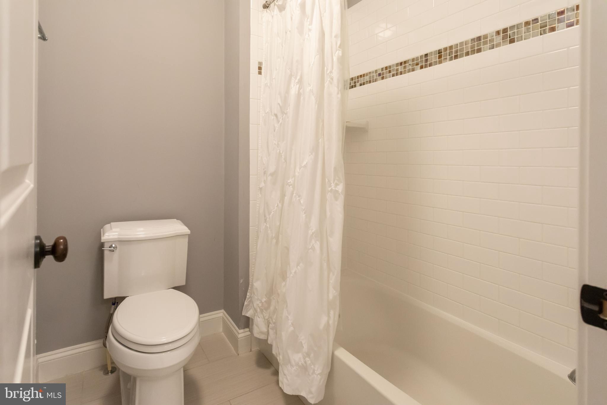 CHURCHILL - Residential