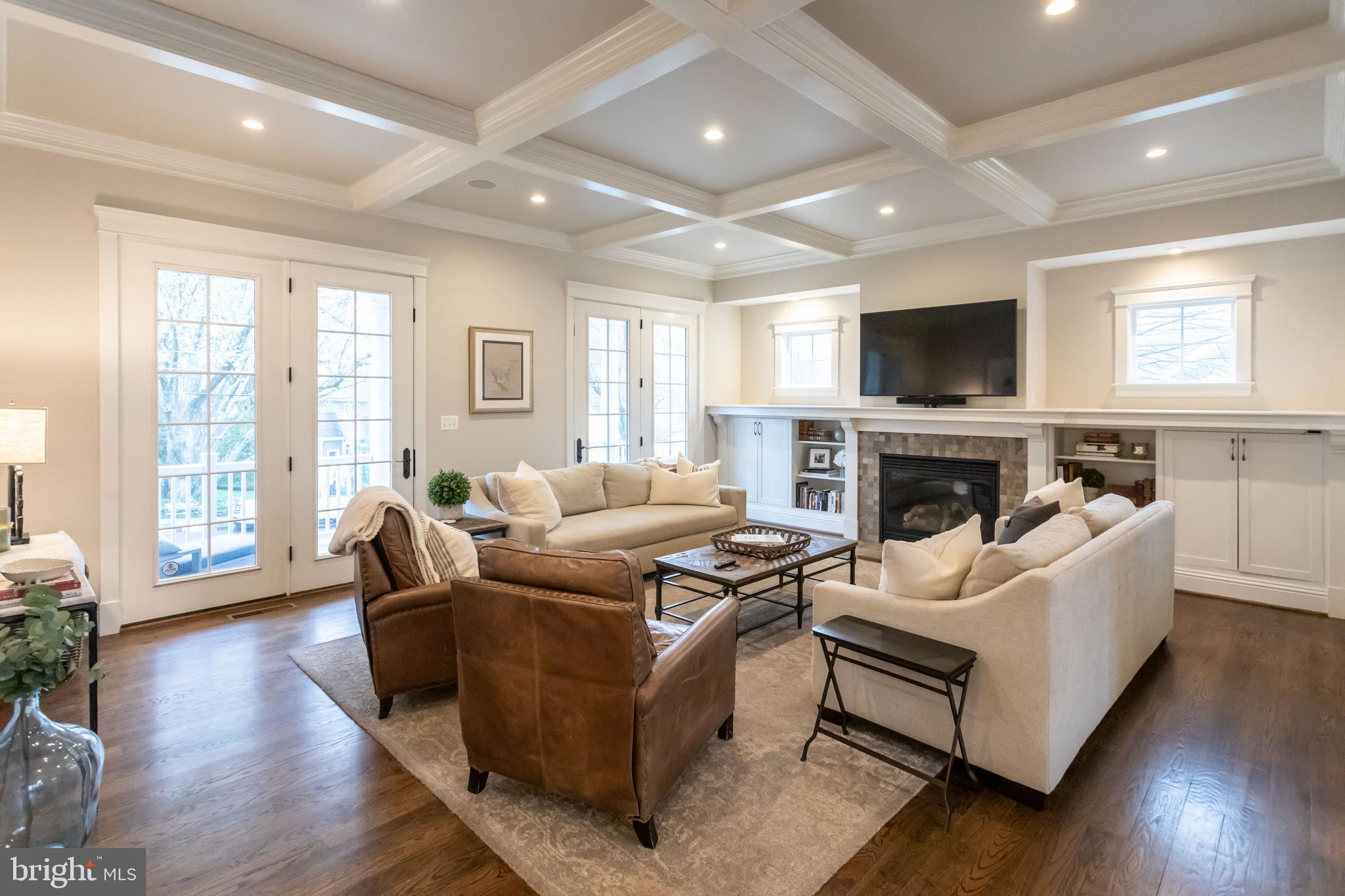 CHURCHILL - Residential