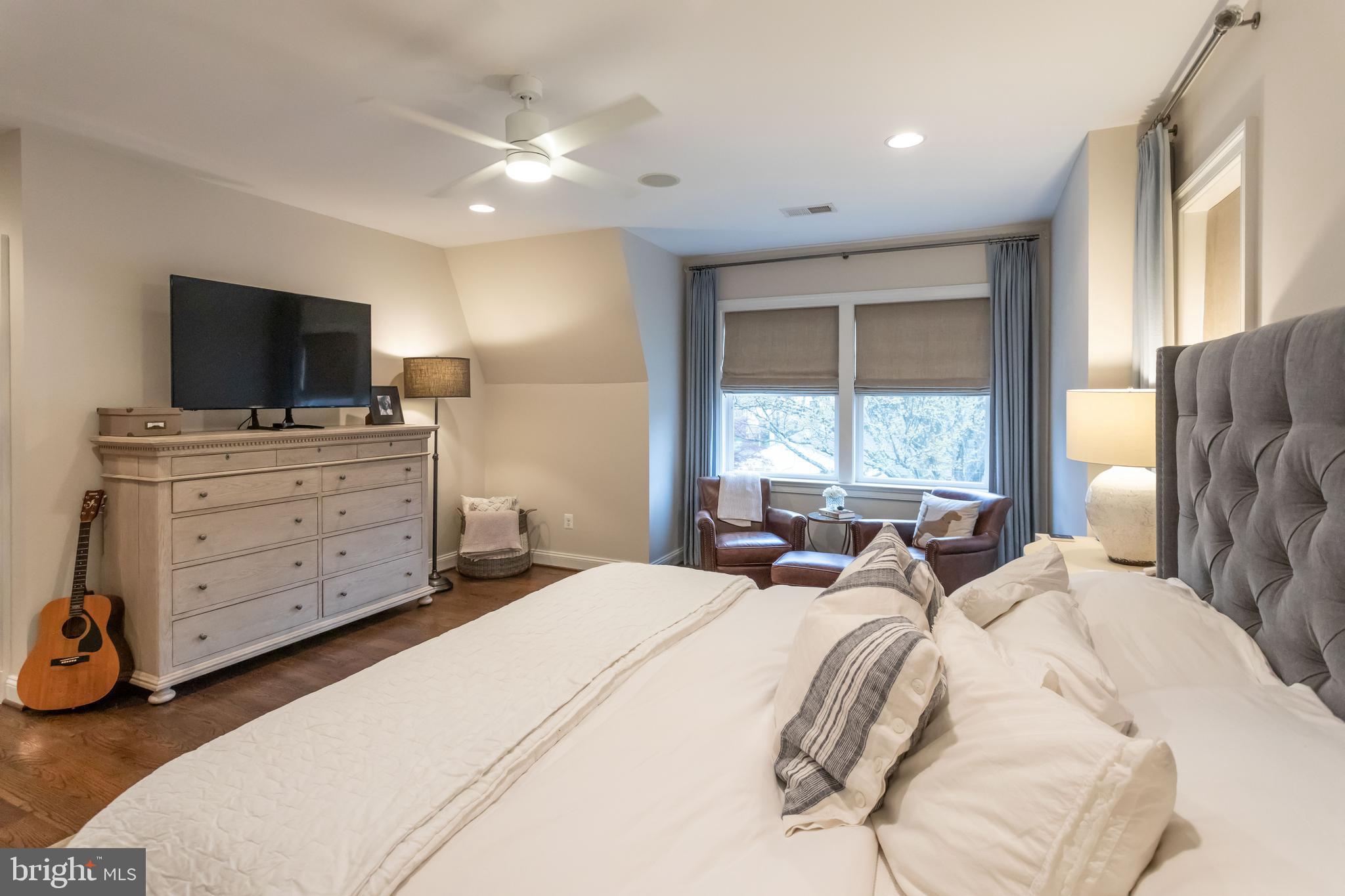 CHURCHILL - Residential