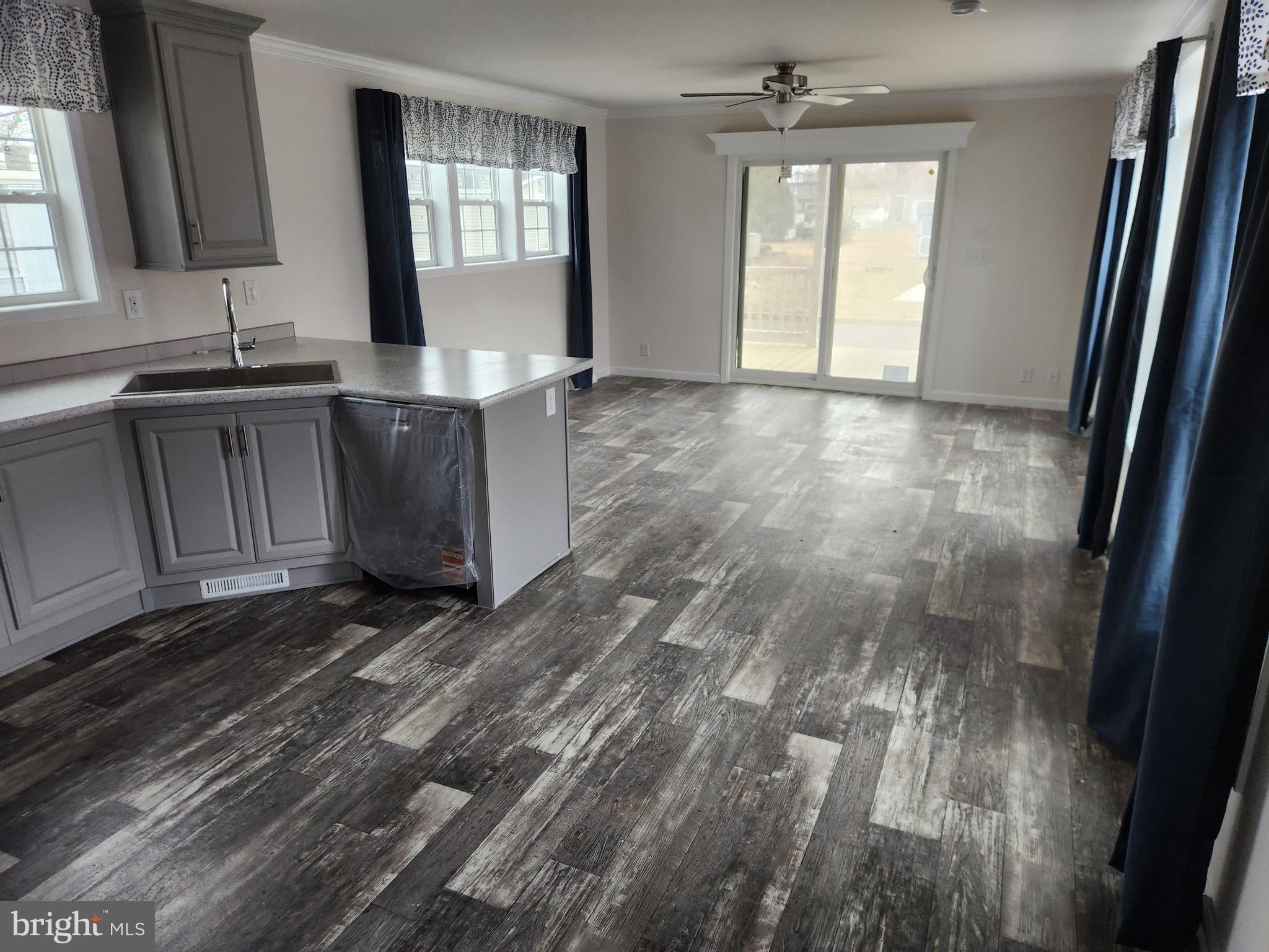 PENNWOOD CROSSING - Residential