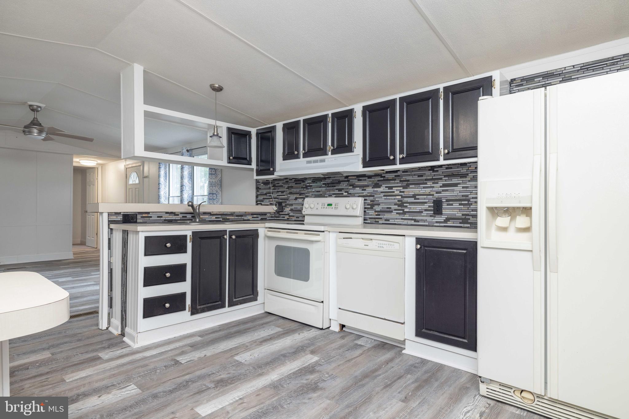 ORCHARD MANOR - Residential