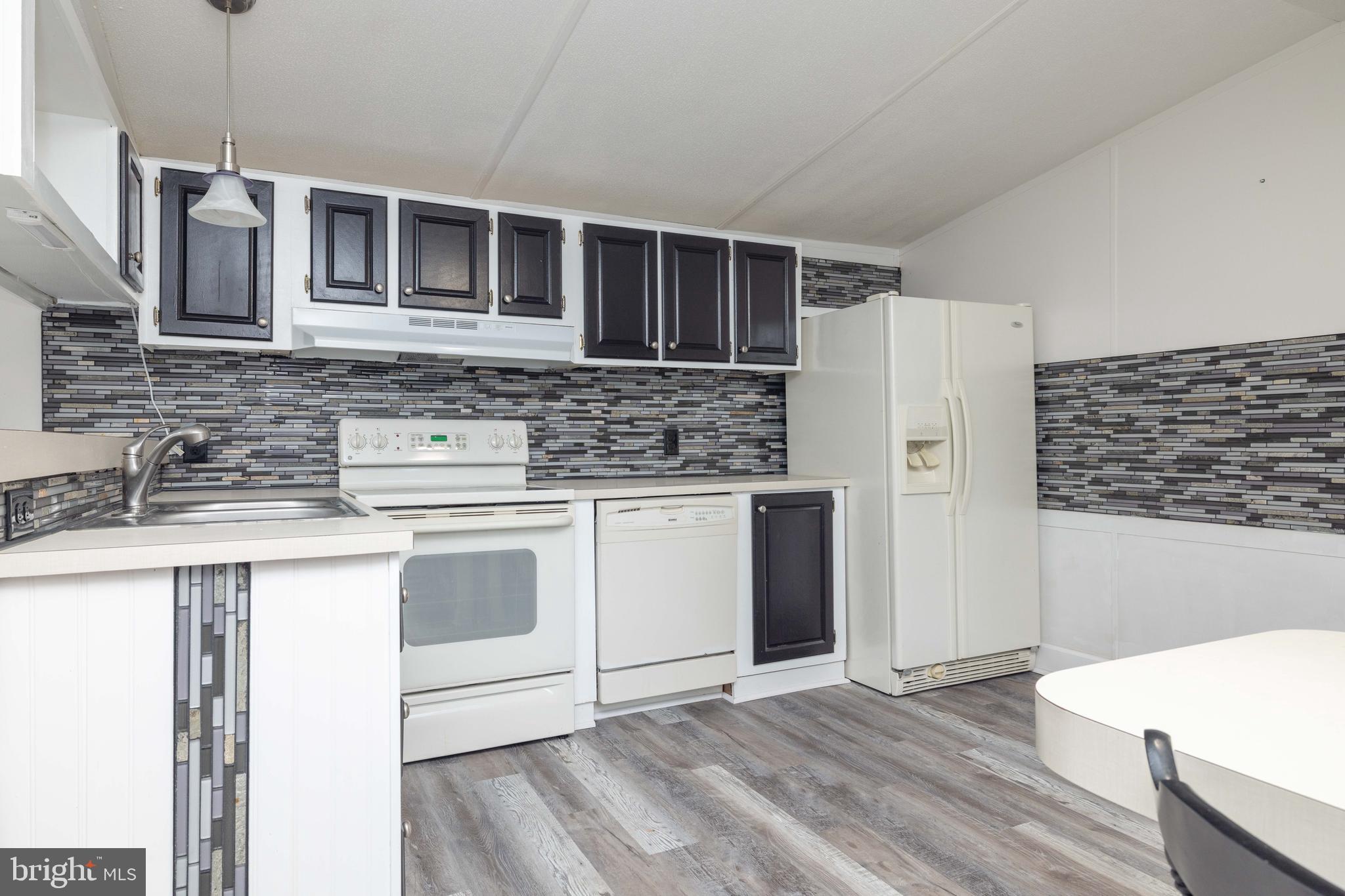 ORCHARD MANOR - Residential