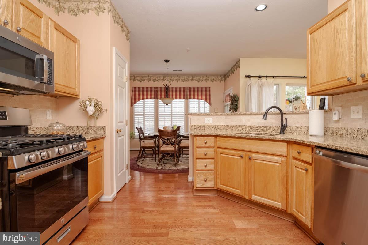 WINDSOR AT PERRY HALL FARMS - Residential