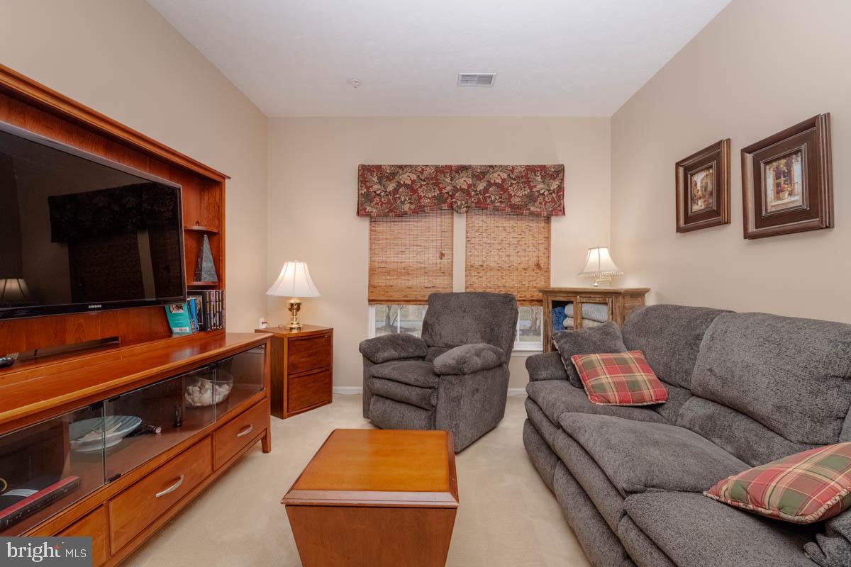 WINDSOR AT PERRY HALL FARMS - Residential