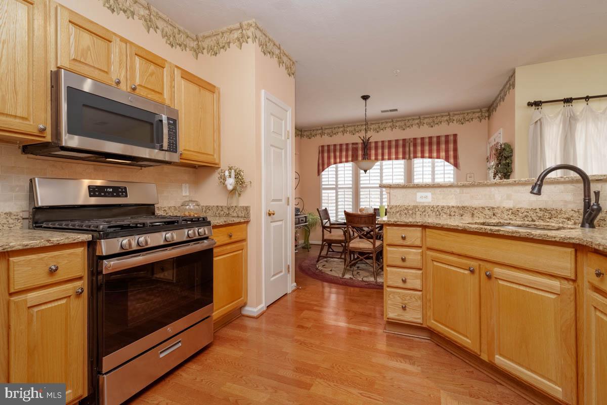 WINDSOR AT PERRY HALL FARMS - Residential