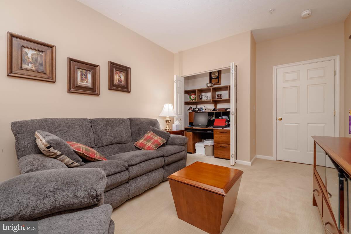 WINDSOR AT PERRY HALL FARMS - Residential