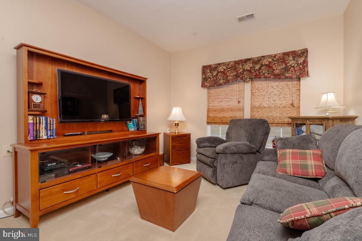 WINDSOR AT PERRY HALL FARMS - Residential