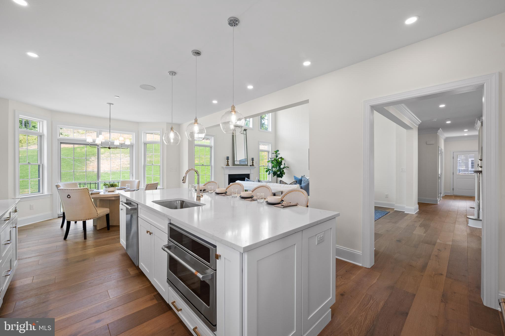 VILLAGE OF FOUR SEASONS - Residential