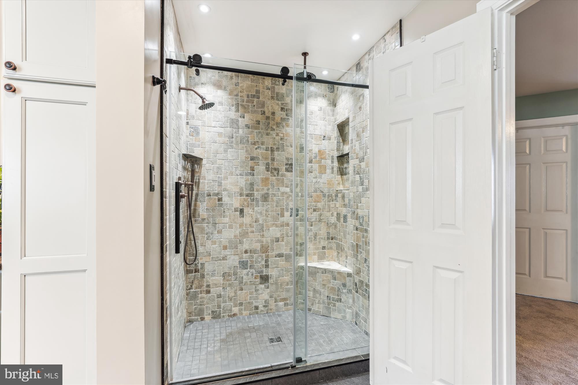 LITTLE ROCKY RUN - Residential