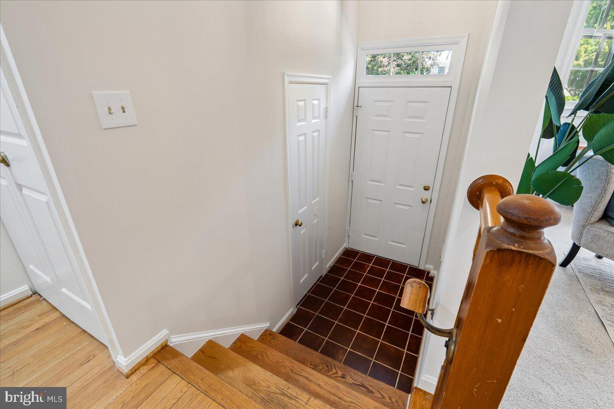 2433 MCCORMICK
