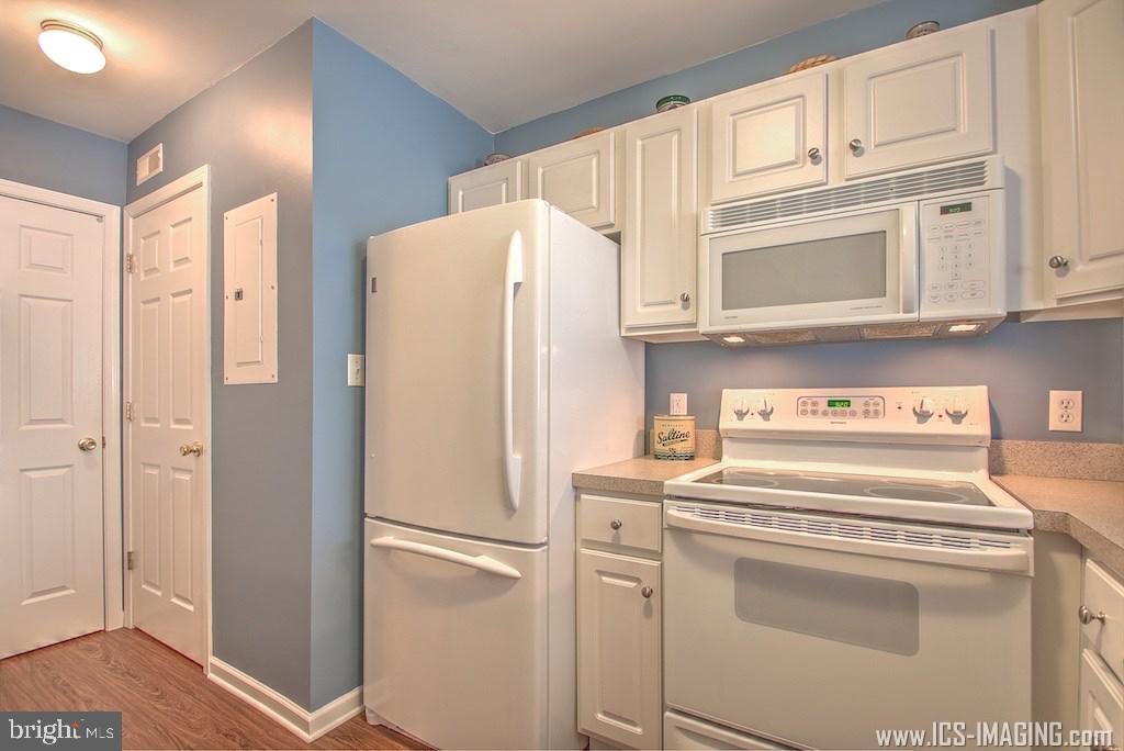 COURTYARDS OF CARLISLE - Residential