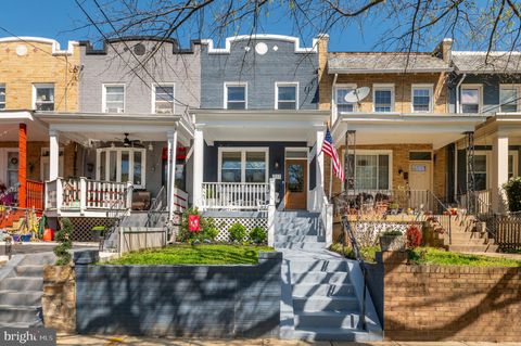 717 HAMILTON STREET NW WASHINGTON DC 20011