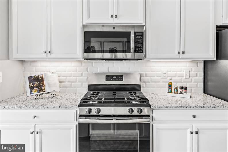 2916 WATERFRONT WAY MOZART 4ST-SPEC