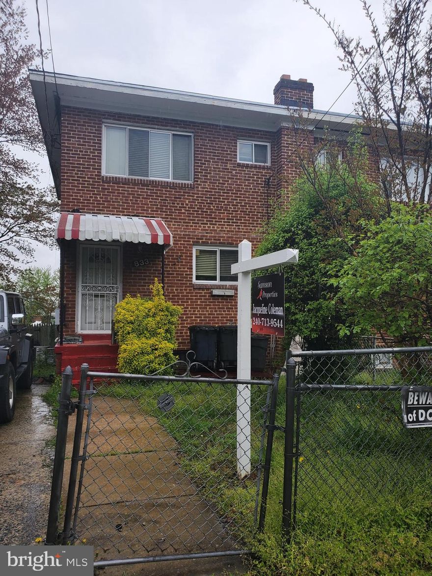 Great semi-detached rowhome strategically appointed close to Public Transportation, the National Harbor and the District of Columbia. With just a little TLC this home would be restored back to its original GLORY.  The owner has updated the roof, windows, HVAC and hot water heater all with the last 5 years.   The home is occupied but easy to show.
