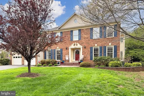 6306 Lee Forest Path, Centreville, VA MLS: VAFX2234528