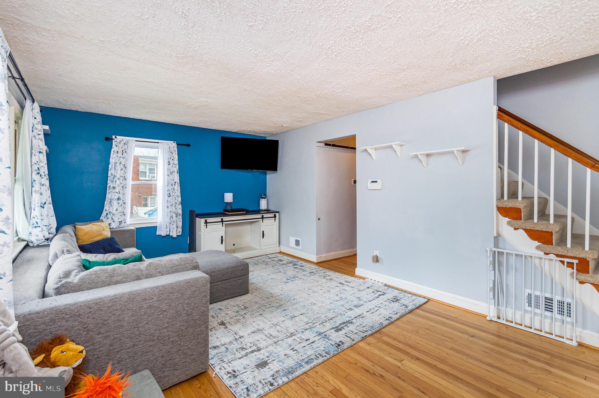 2410 SAINT CLAIR DRIVE