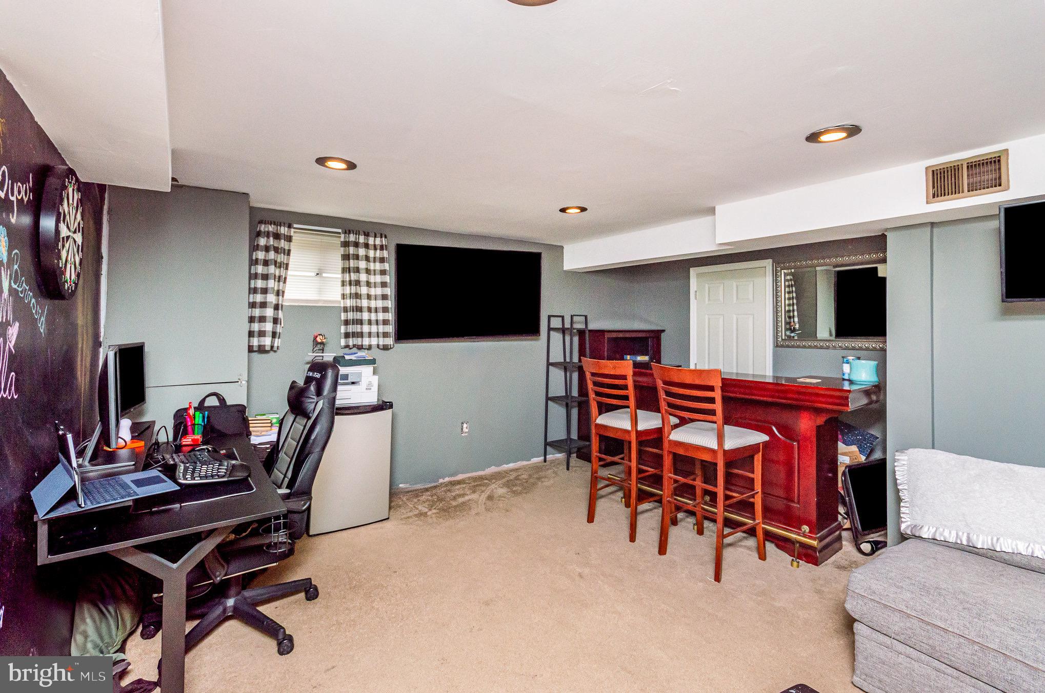 HILLCREST HEIGHTS - Residential