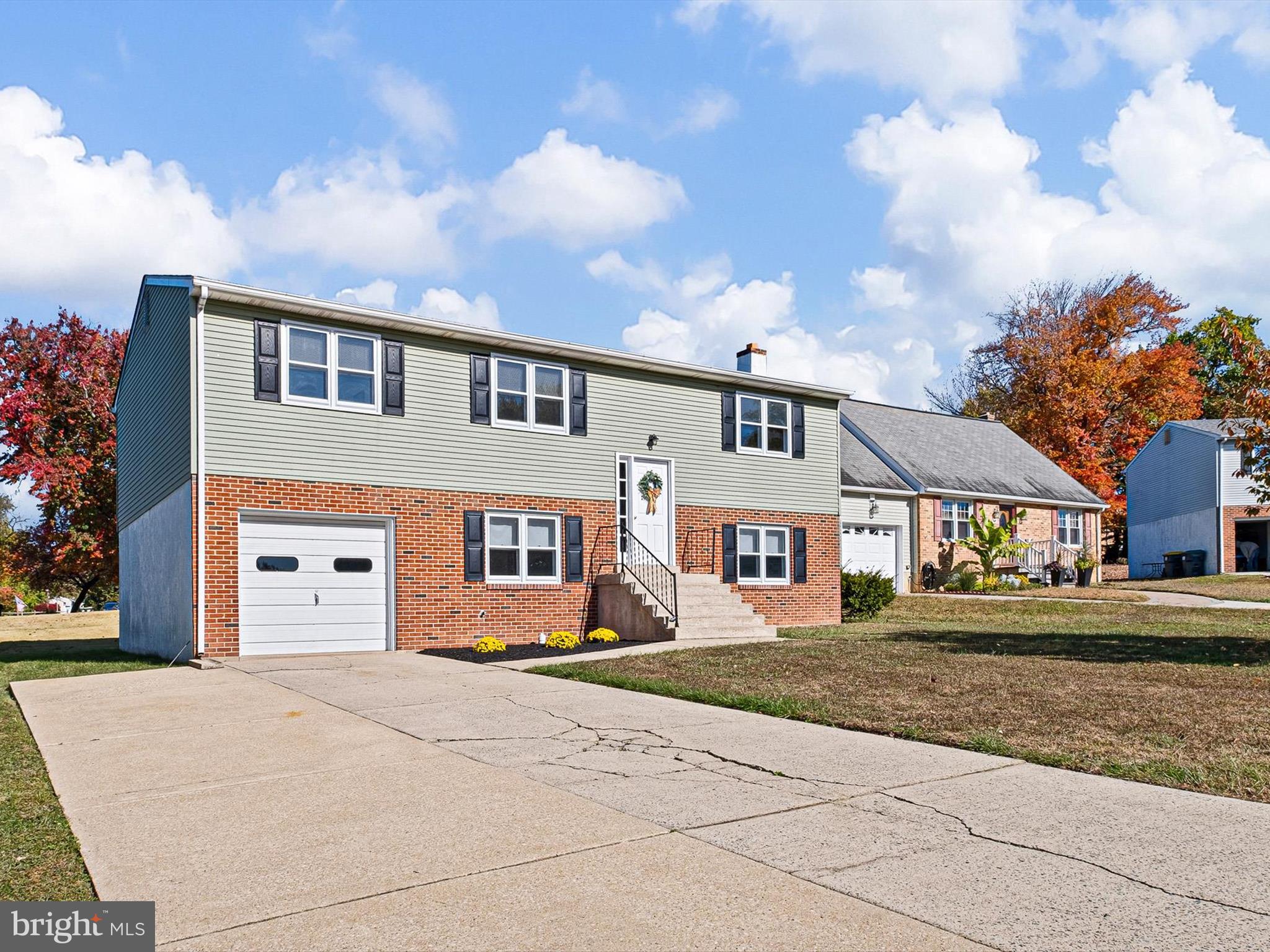 3605 SQUIRREL HILL COURT