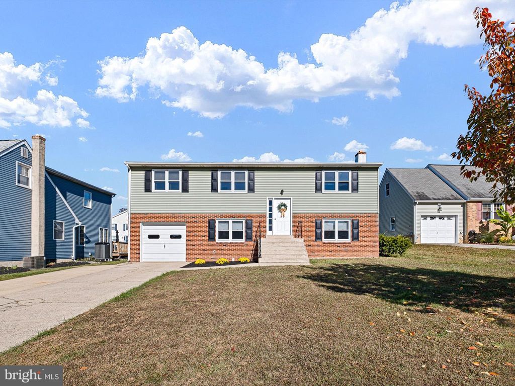 Photo of 3605 Squirrel Hill Court, WILMINGTON, DE 19808 (MLS # DENC2091968)