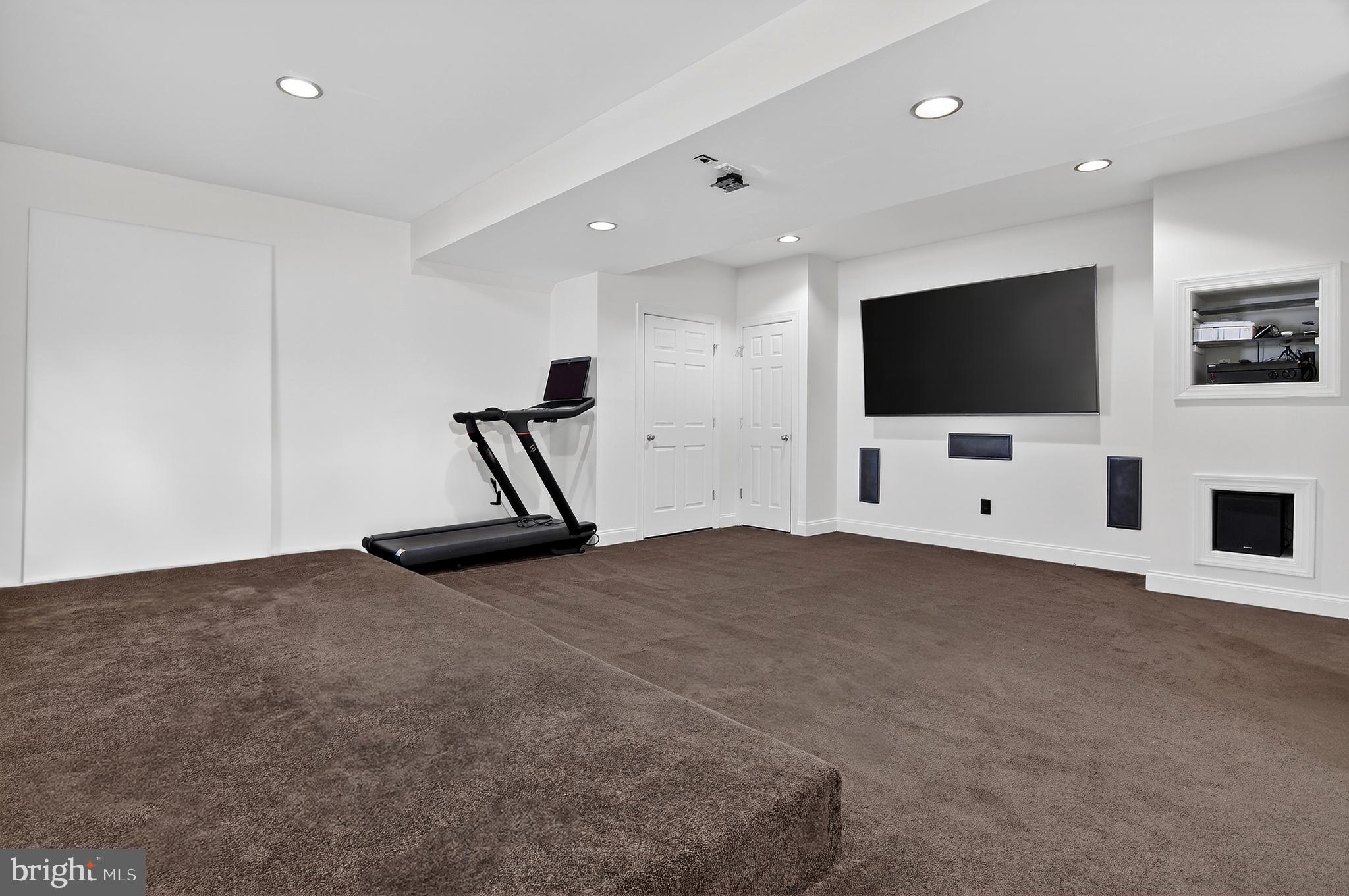 CHESAPEAKE VILLAGE - Residential