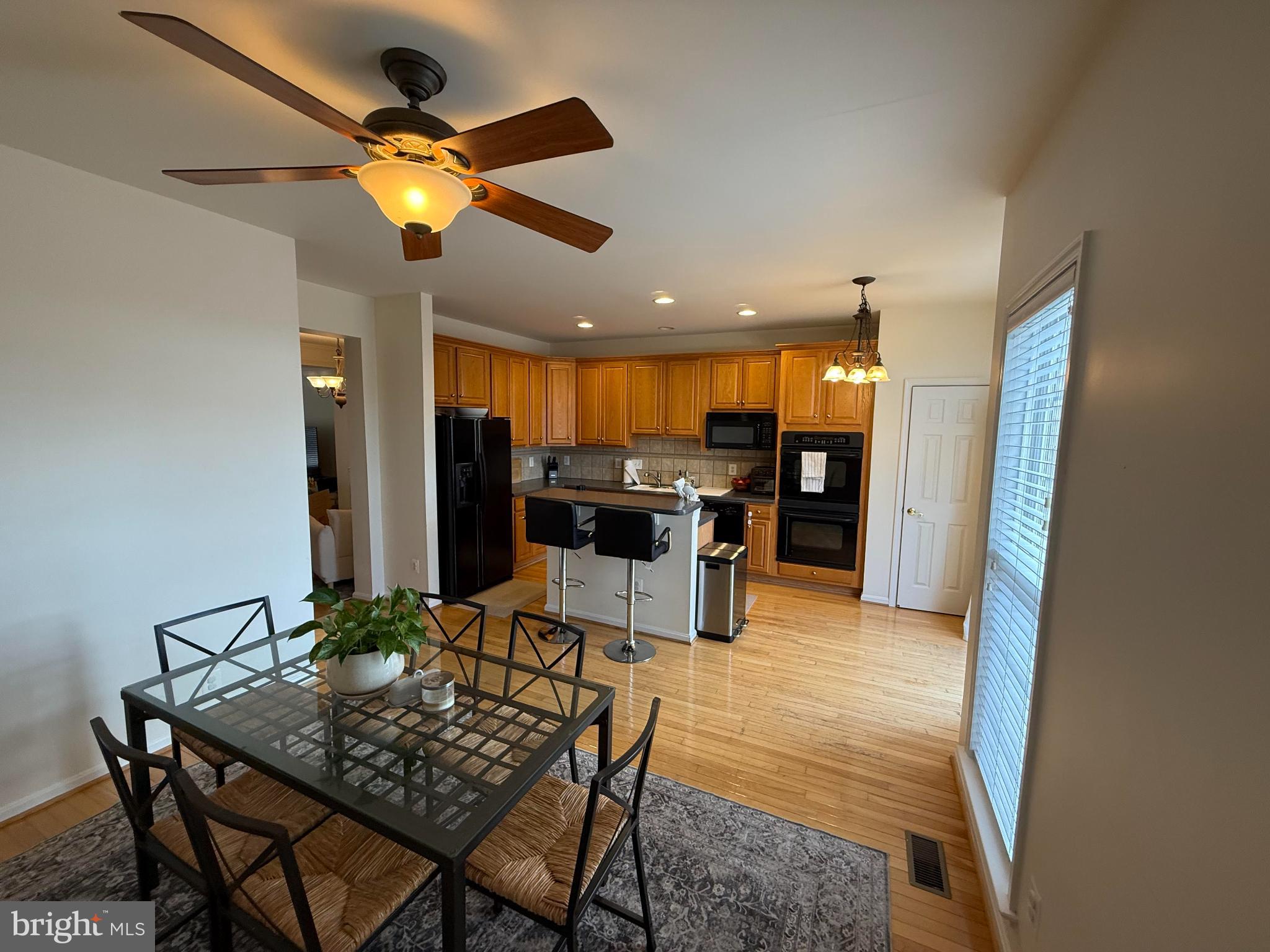 41859 CINNABAR SQUARE