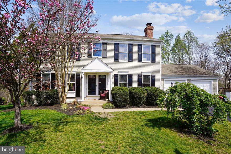 Delightful curb appeal awaits and this home checks all of your wishes - featuring 5BRs and 3.5BAs on 3 finished levels with attached 2-car garage and additional driveway parking.   Some highlights of the home are an updated kitchen with island, nice breakfast area between a cozy gathering room and screened in porch, soaring ceilings in a welcoming foyer, 4BR and 2BA on the upper level, nicely sized rec room w/ walk-out to fenced in yard and 1BR, full bath on the lower level, laundry and great storage.   This home is in a premier location in the community - Bridgeport Circle is a destination street and #20 is on a larger lot with a flat fenced in back yard with a view of trees - green space.  The Hampton Oaks community has many amenities and this home is just a block from the elementary school and then near  shopping, restaurants, services, commuter lots, Quantico and 95.
