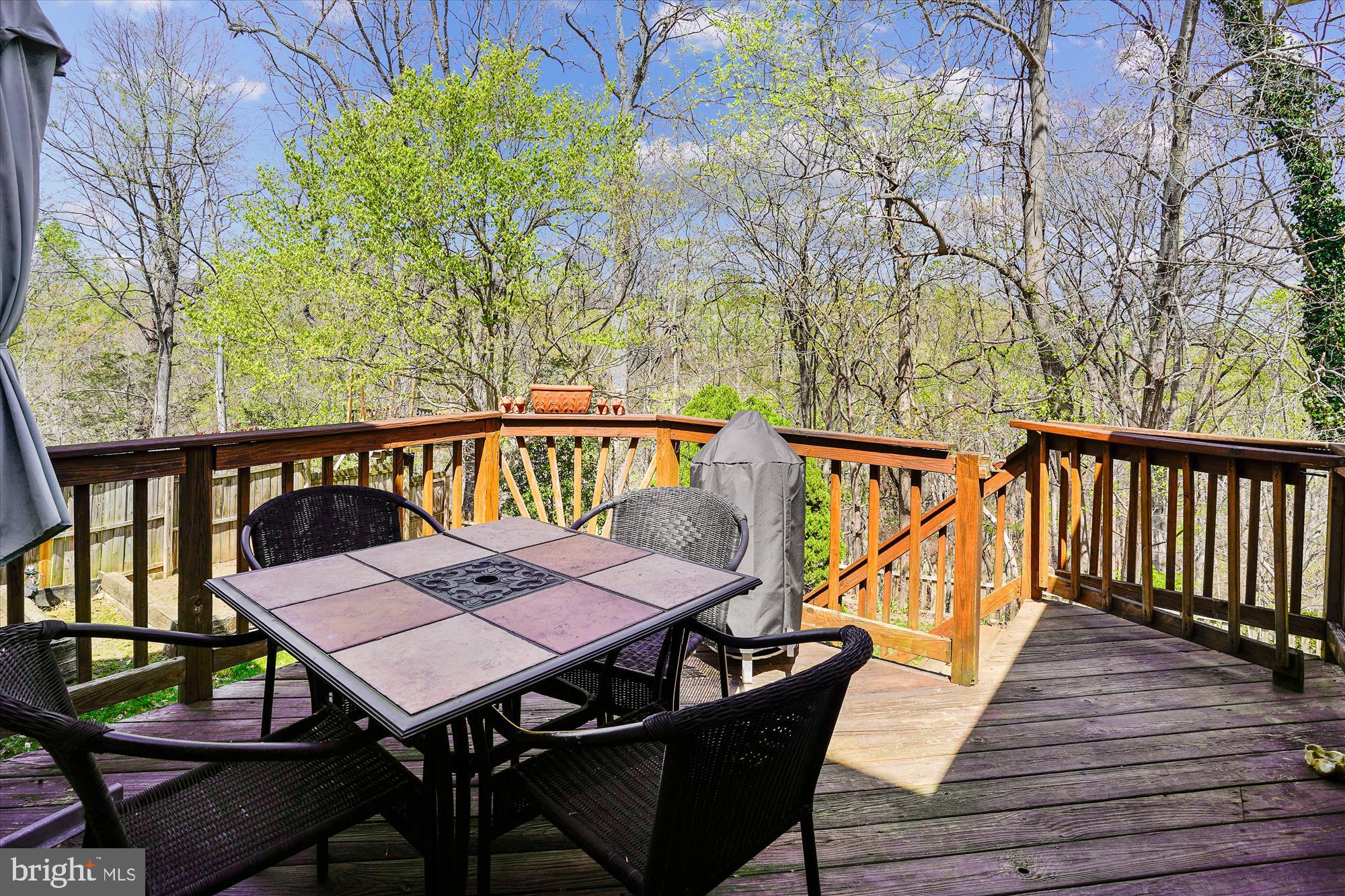 HAMPTON OAKS - Residential