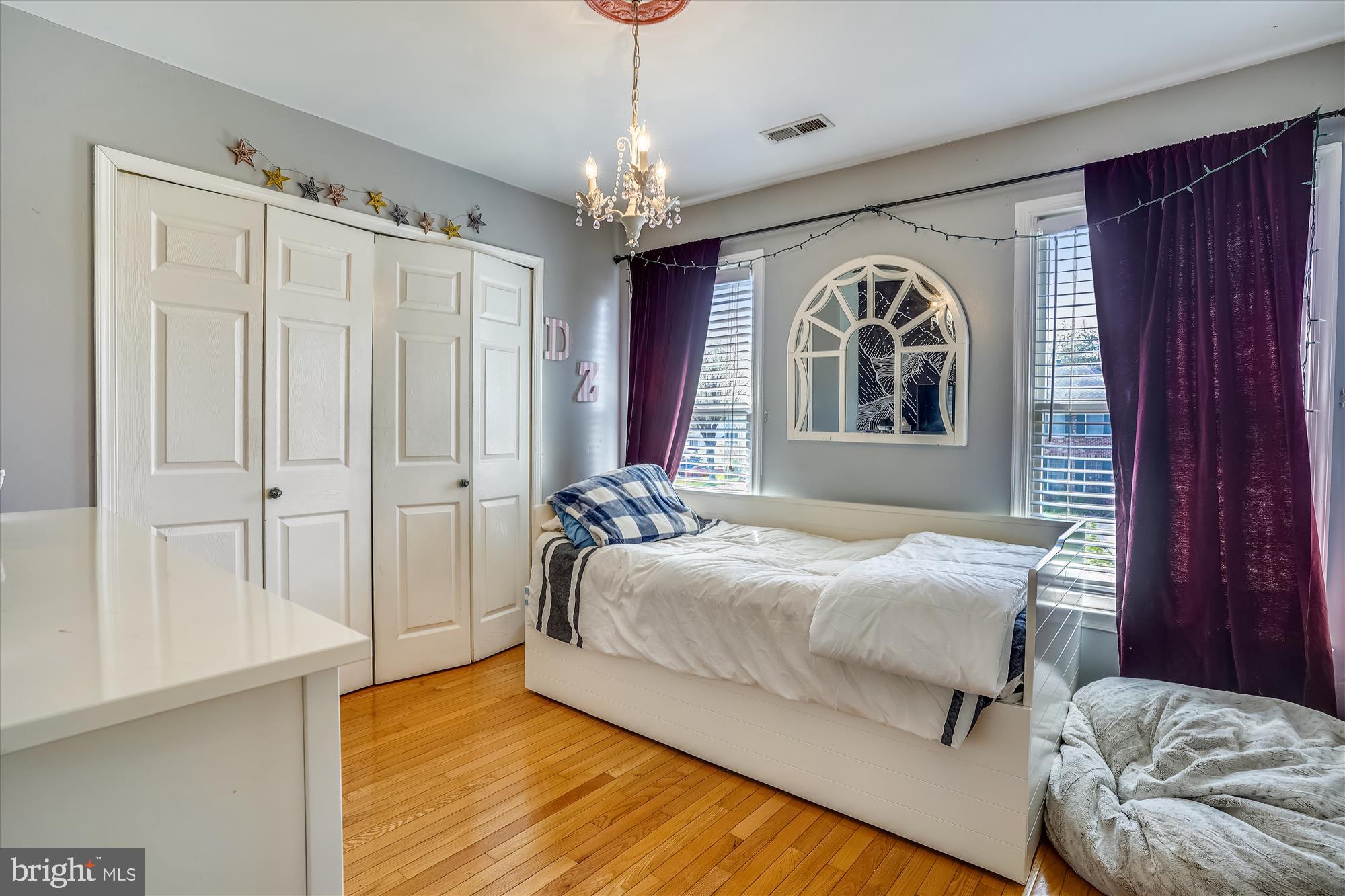 HAMPTON OAKS - Residential