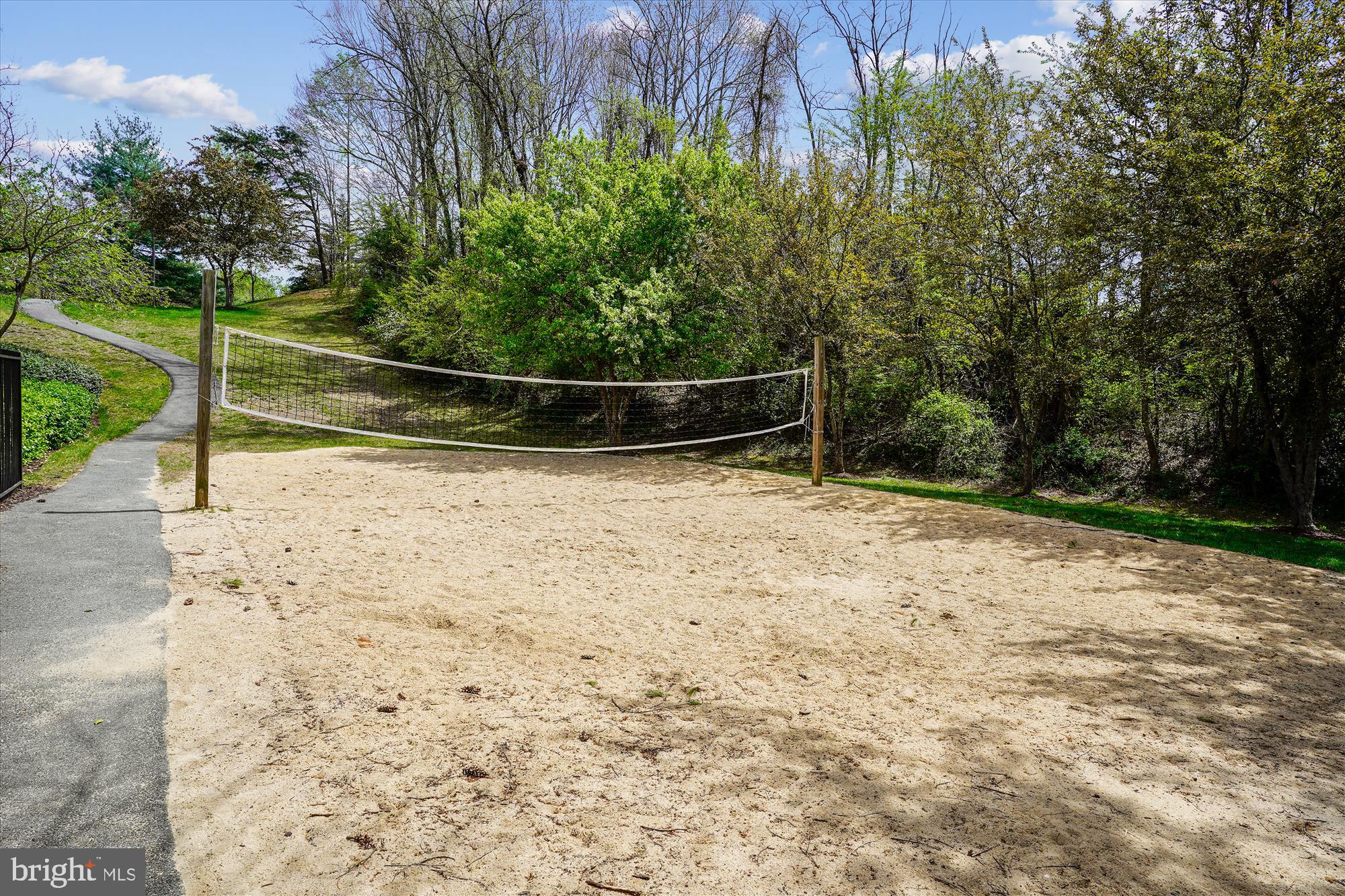 HAMPTON OAKS - Residential