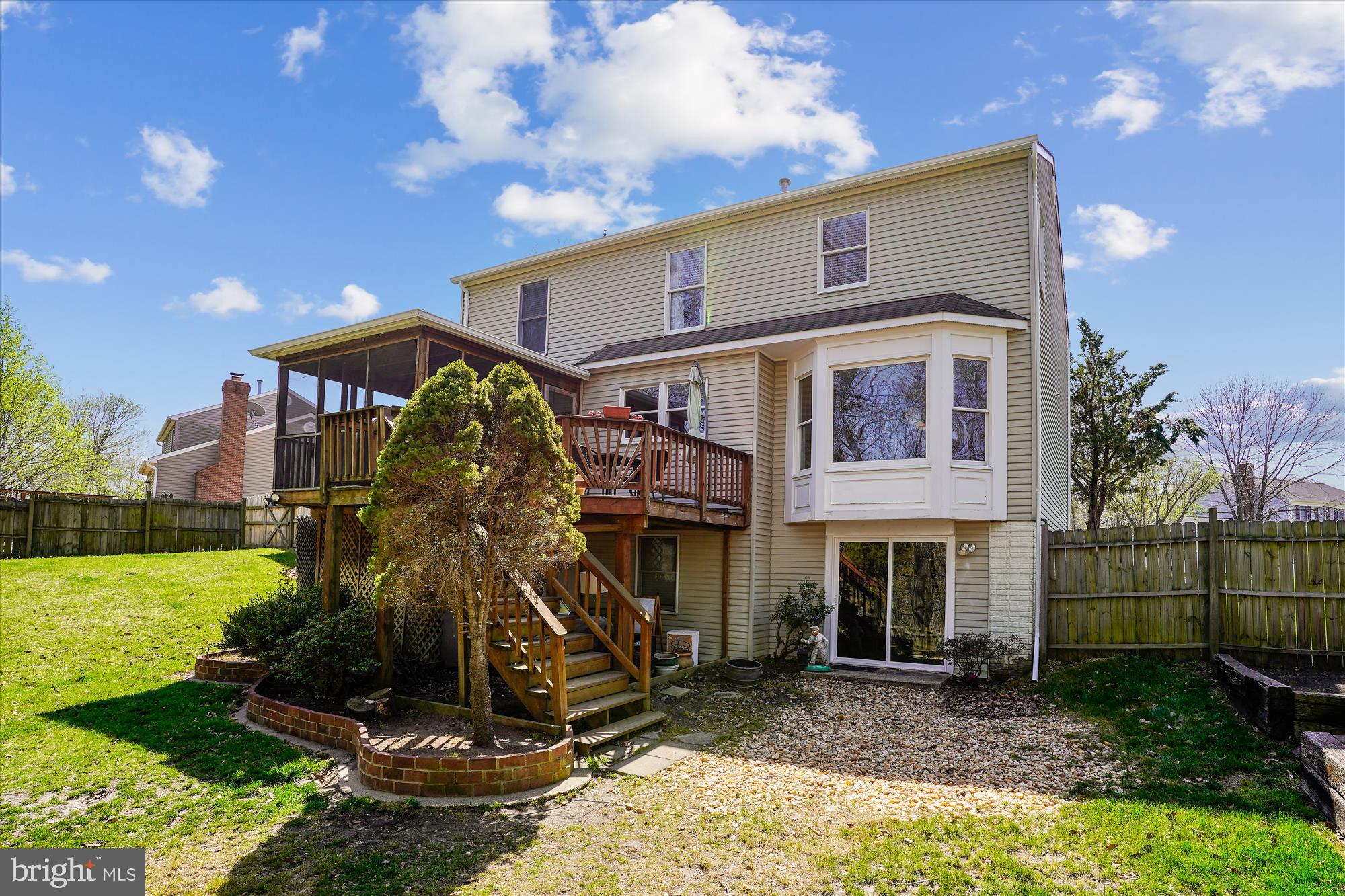 HAMPTON OAKS - Residential