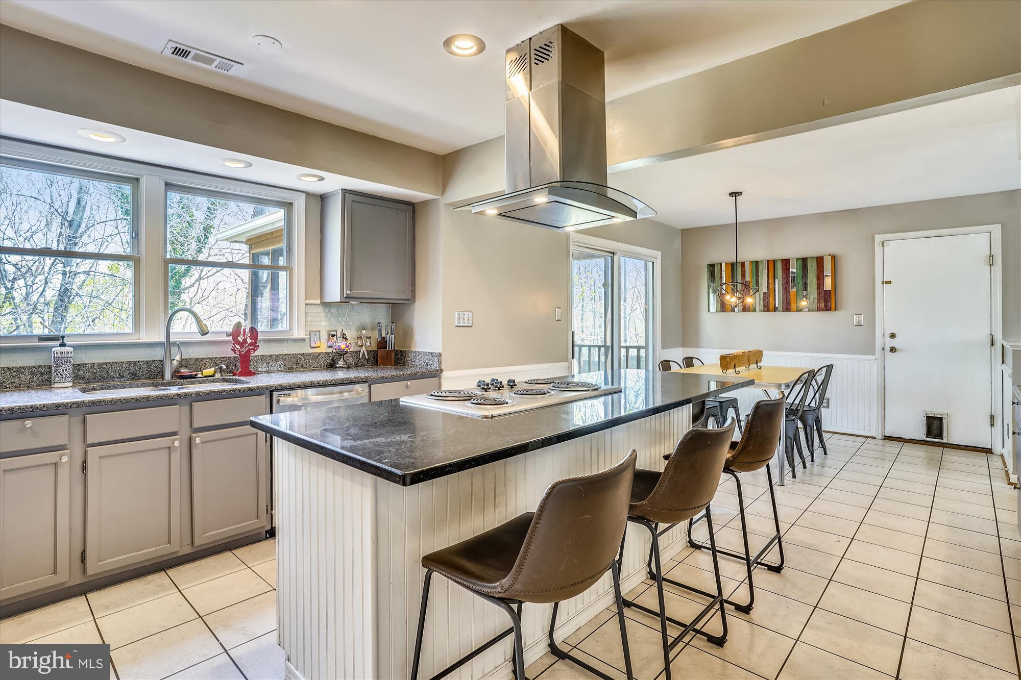 HAMPTON OAKS - Residential