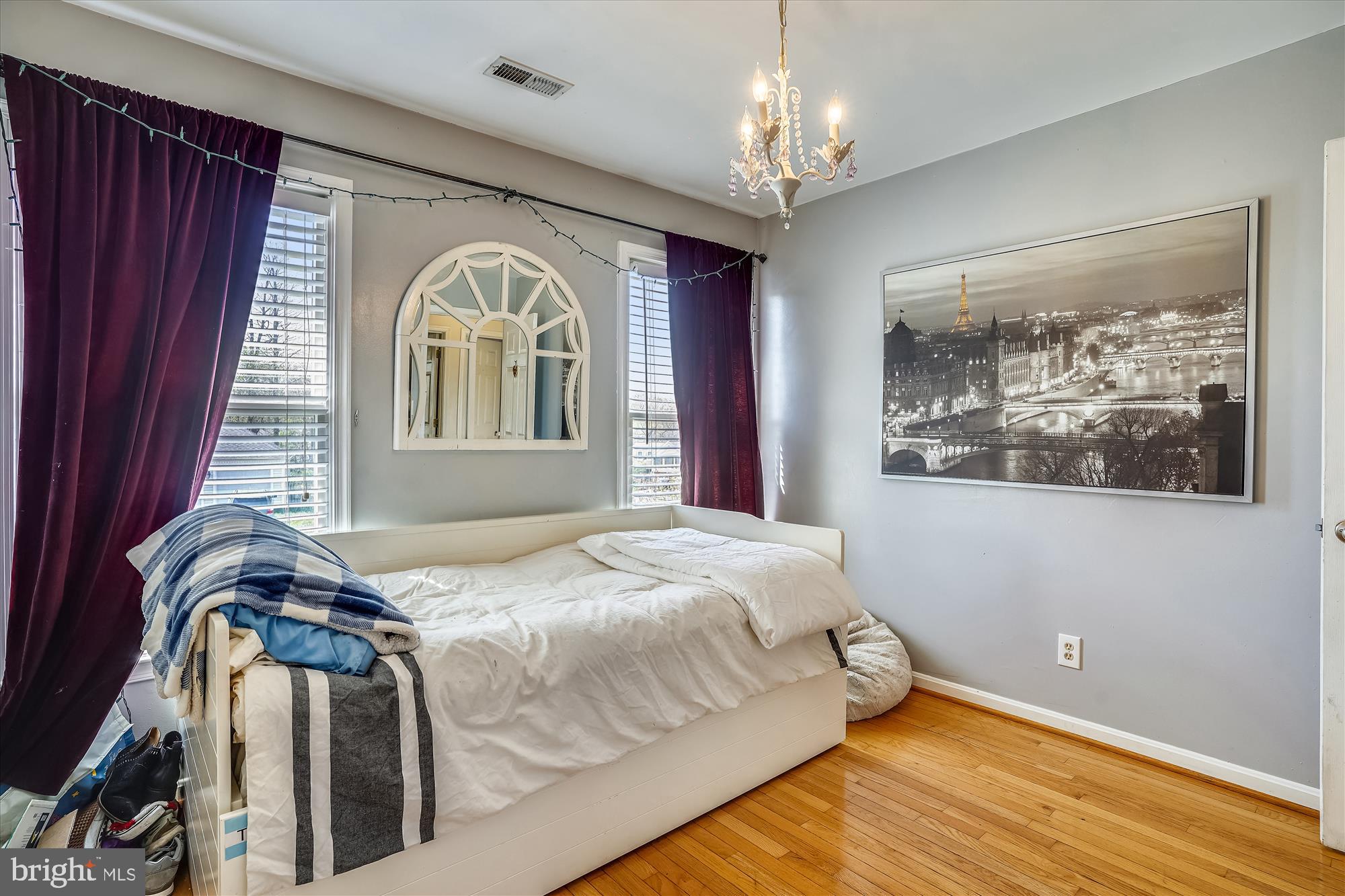 HAMPTON OAKS - Residential