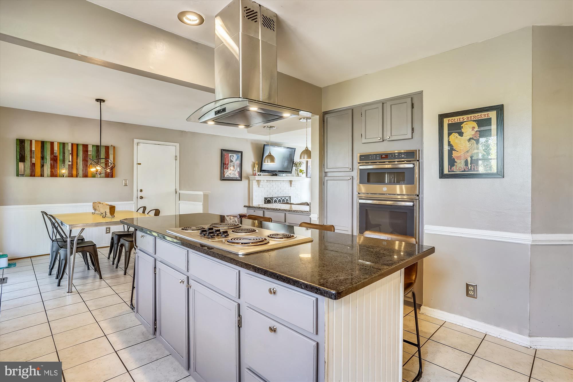 HAMPTON OAKS - Residential