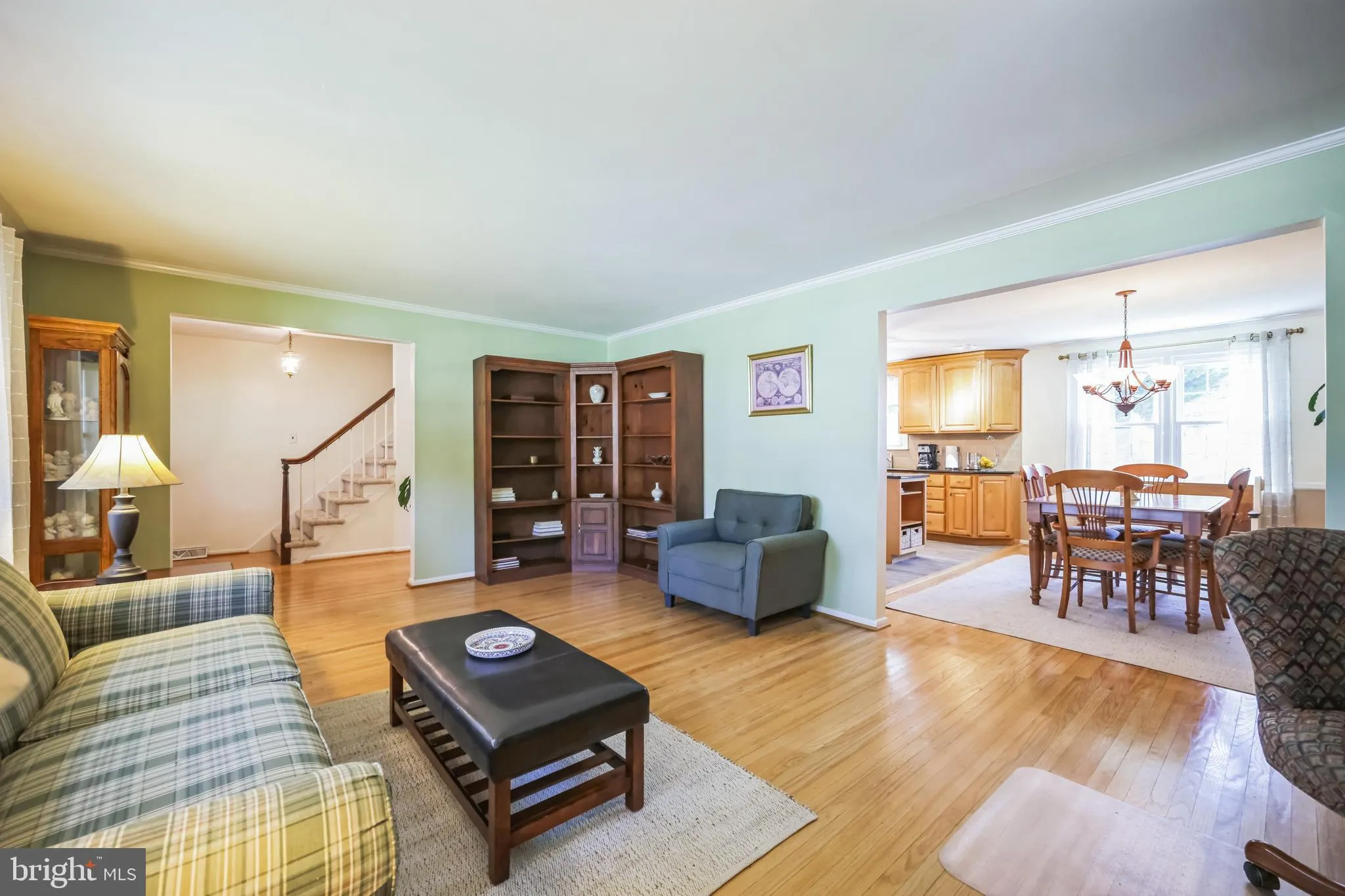 Cherry Hill, New Jersey 08003, United States, 4 Bedrooms Bedrooms, ,3 BathroomsBathrooms,Residential,Active,191118