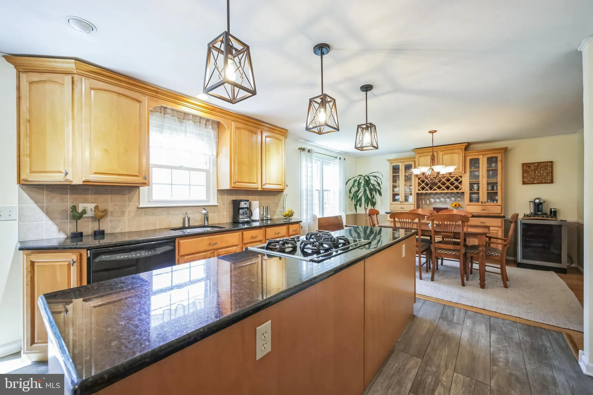 Cherry Hill, New Jersey 08003, United States, 4 Bedrooms Bedrooms, ,3 BathroomsBathrooms,Residential,Active,191118